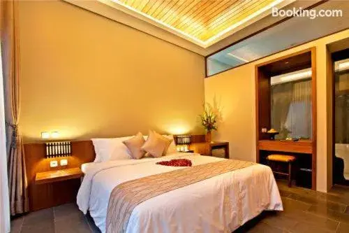 Bed in The Canggu Boutique Villas and Spa