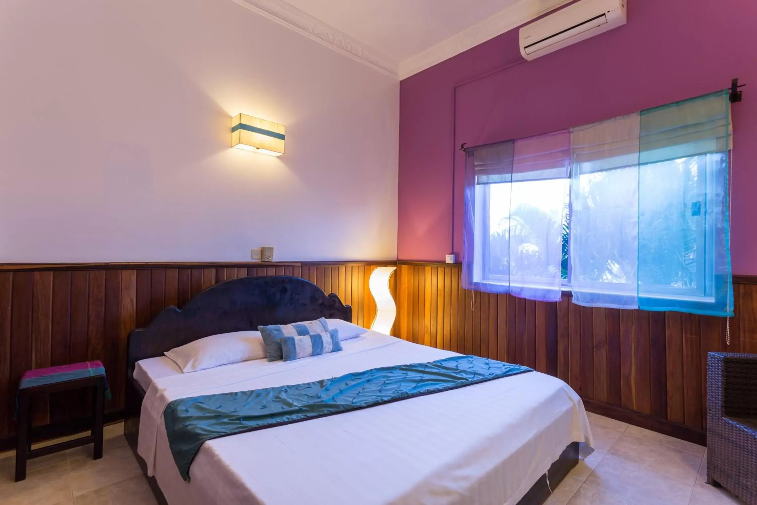 Bedroom, Bed in Le Tigre Hotel