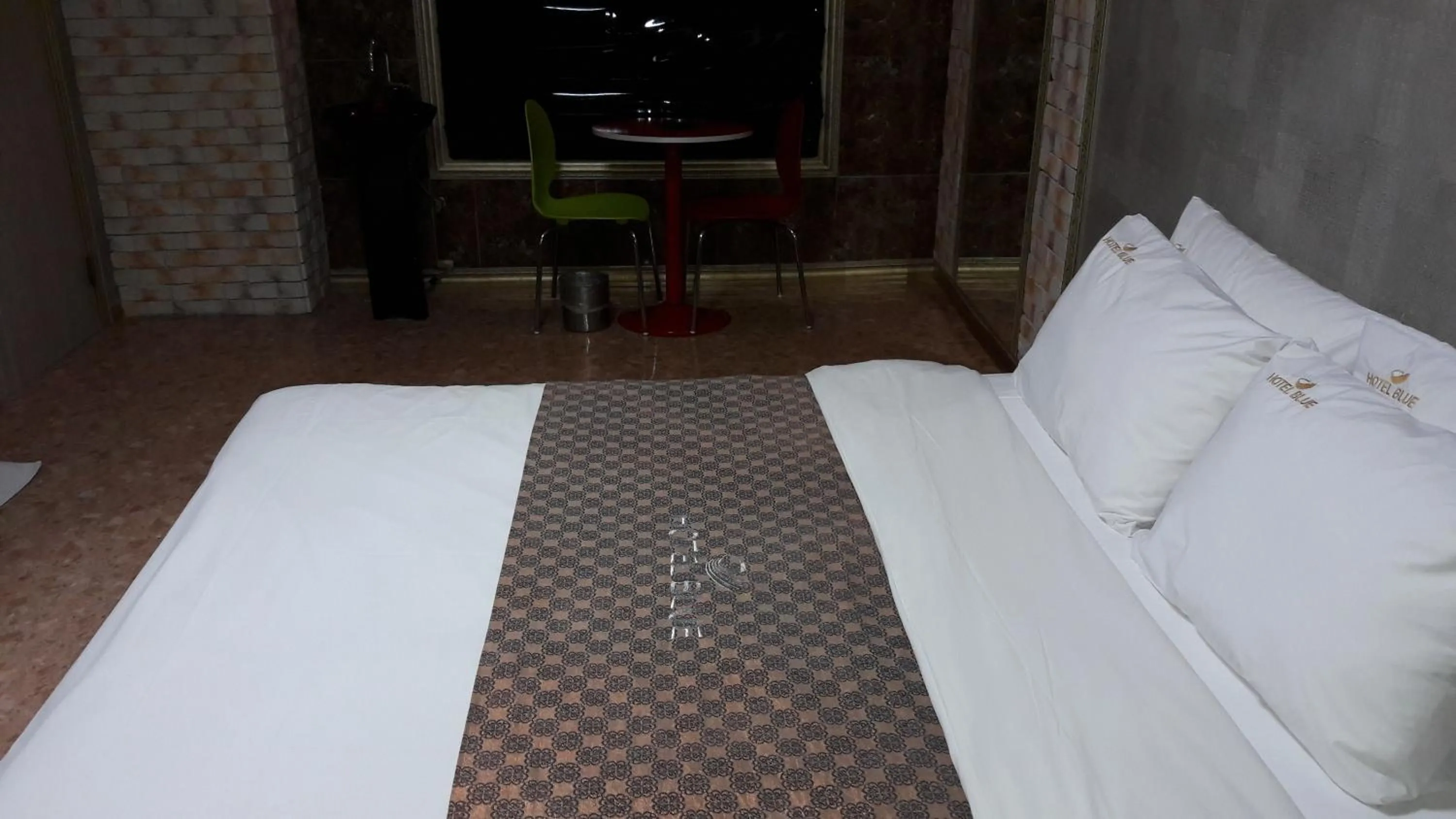 Bedroom, Bed in Songdo Blue Hotel