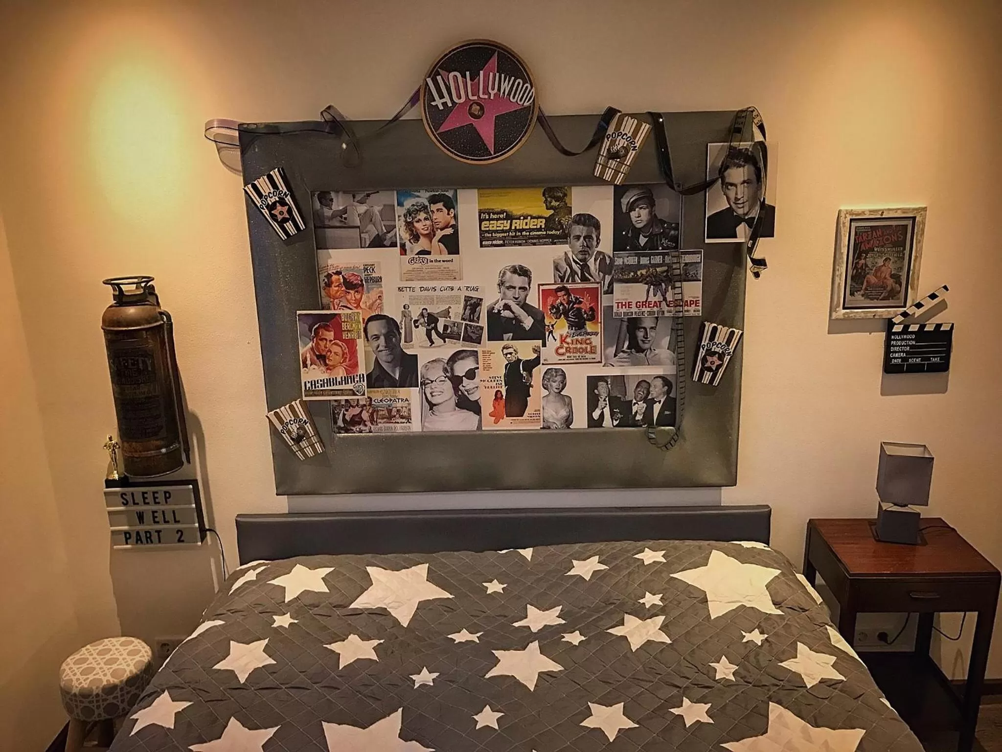 Photo of the whole room, Bed in Road Stop Wuppertal