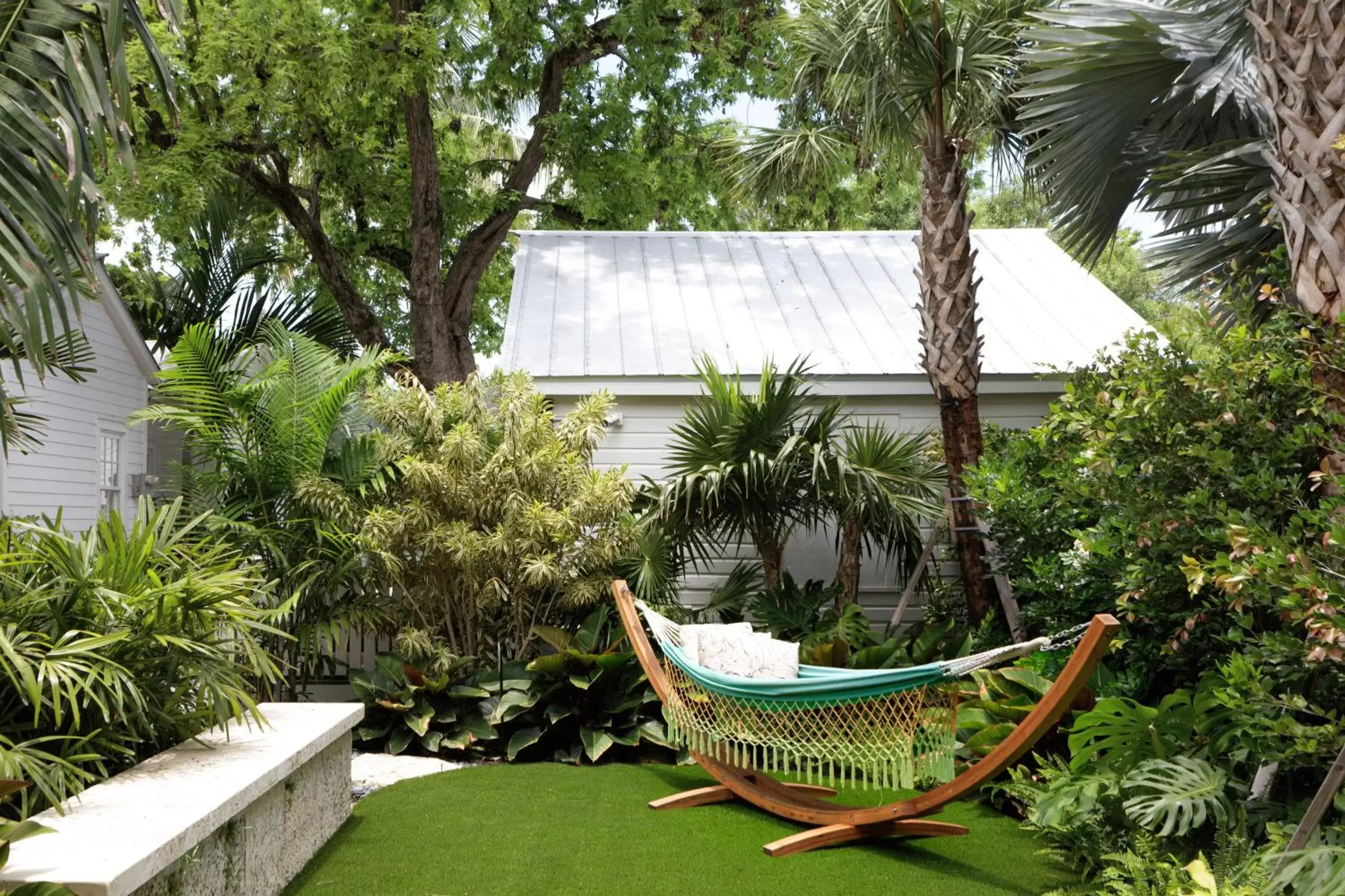 Lobby or reception, Garden in Kimpton Winslow's Bungalows, an IHG Hotel