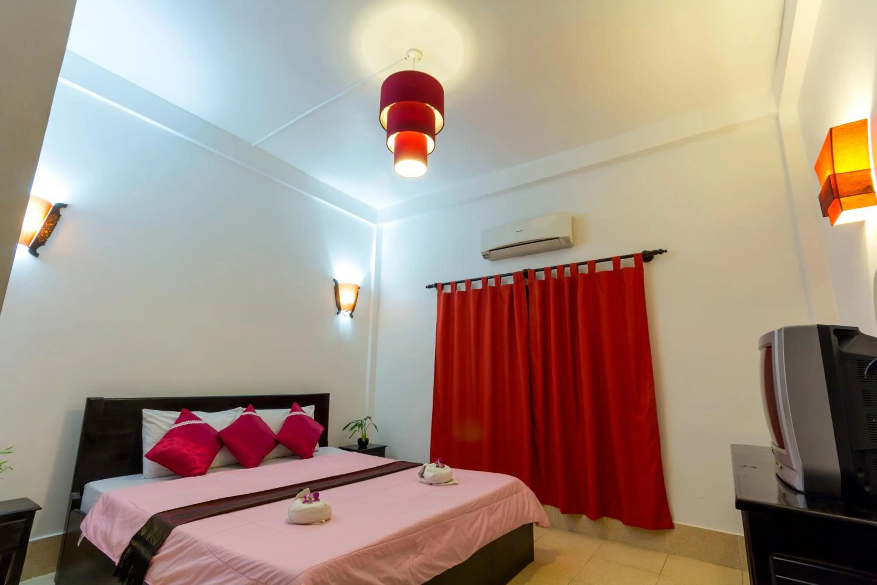 Photo of the whole room, Bed in Bou Savy Guesthouse