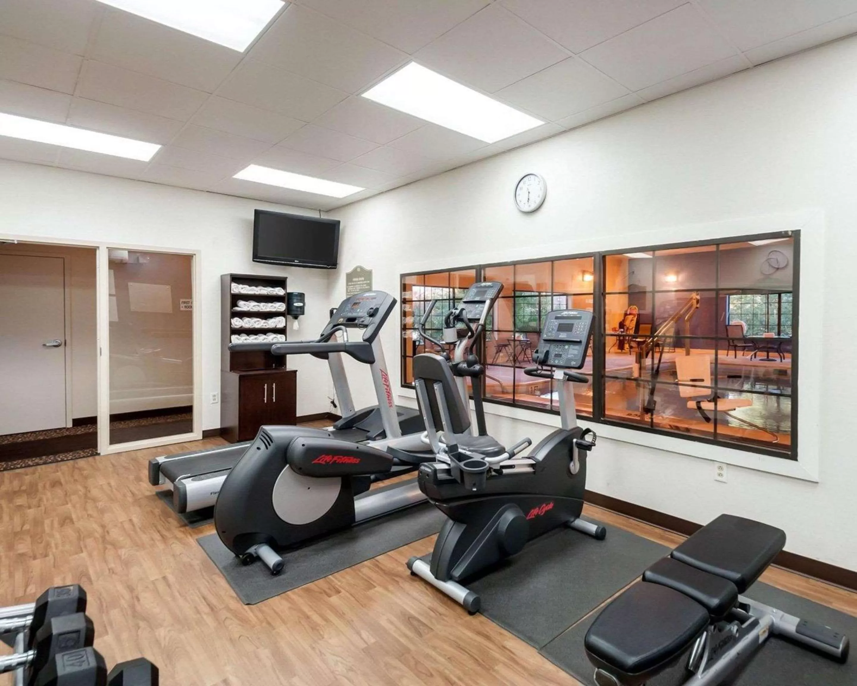 Fitness centre/facilities in Comfort Suites Dulles Airport