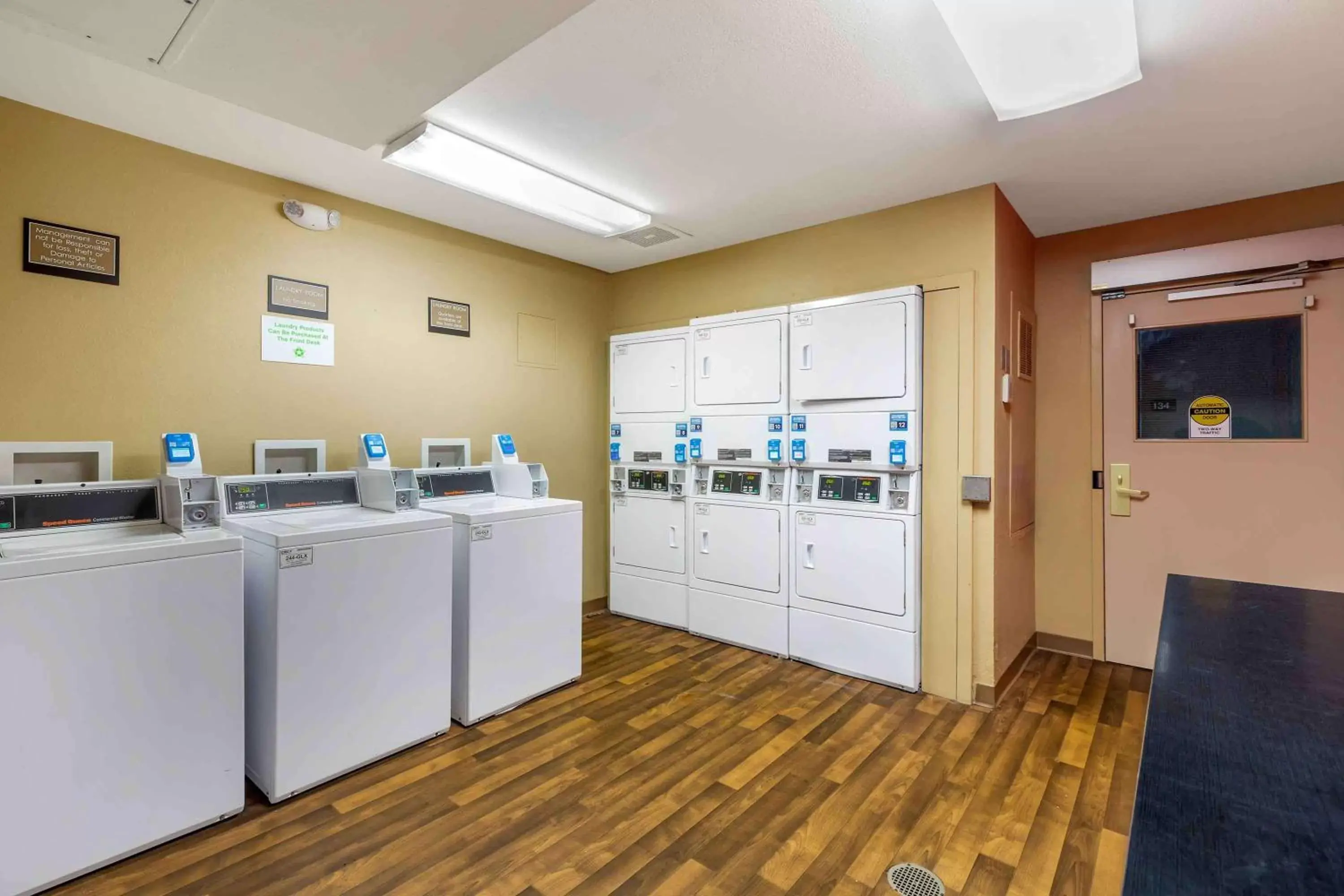 Property building in Extended Stay America Suites - Boston - Burlington Property building in Extended Stay America Suites - Boston - Burlington