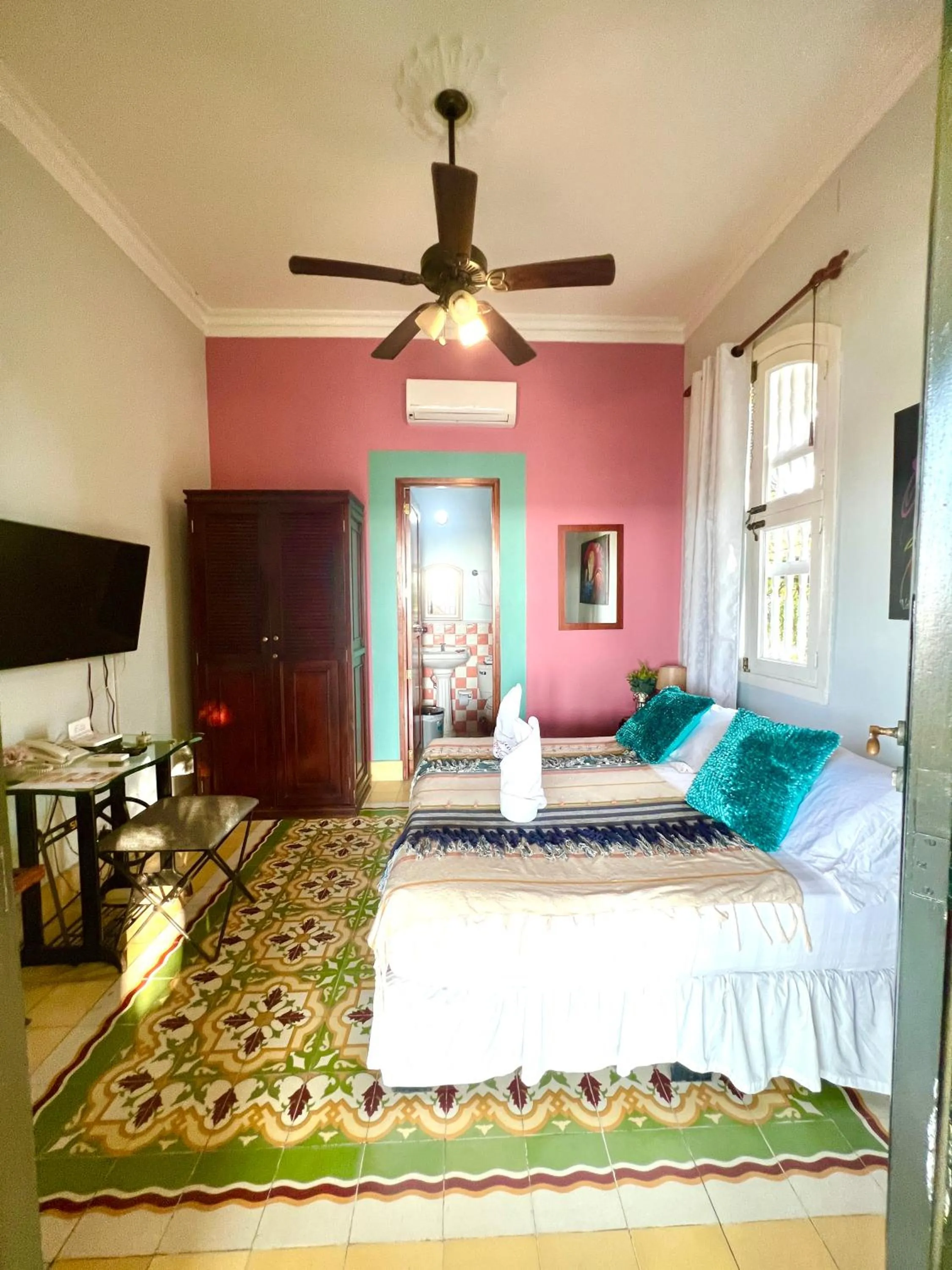 TV and multimedia in Hotel Boutique Castillo Ines Maria