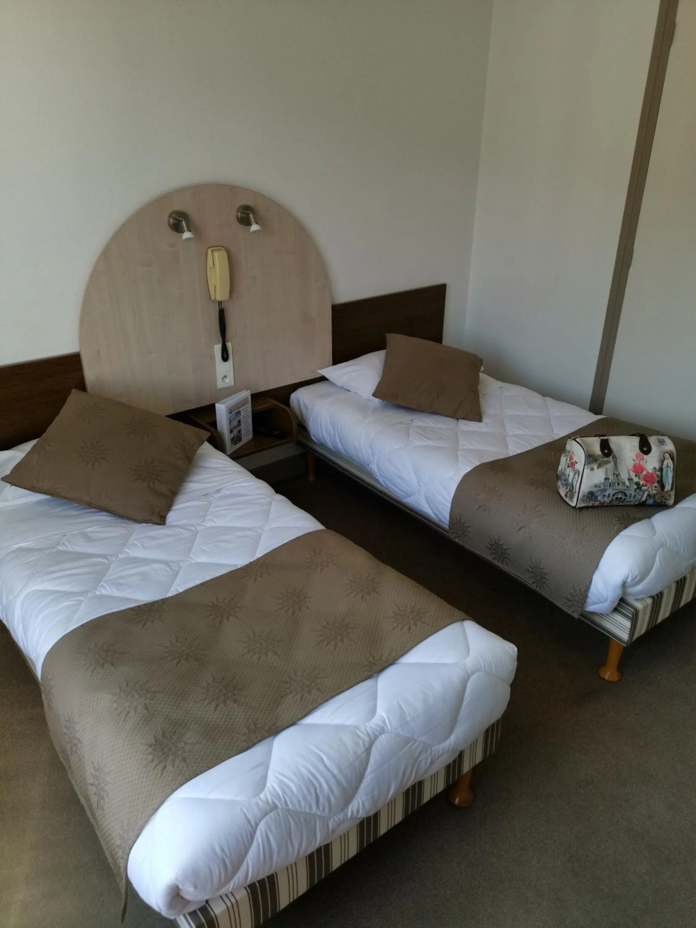 Bedroom, Bed in Adonis Lourdes - Notre Dame de la Sarte