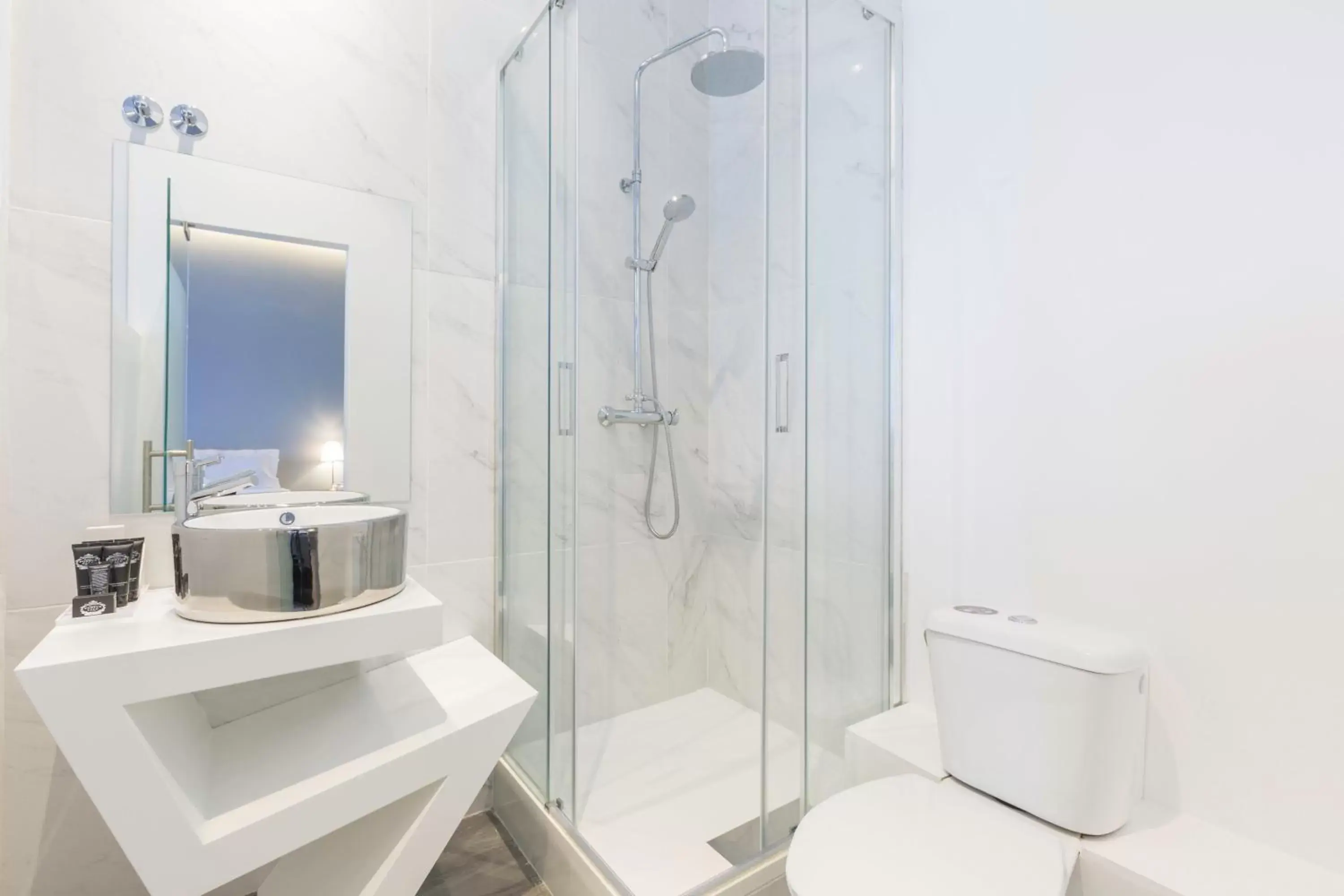 Bathroom in The Hygge Lisbon Suites - Estrela