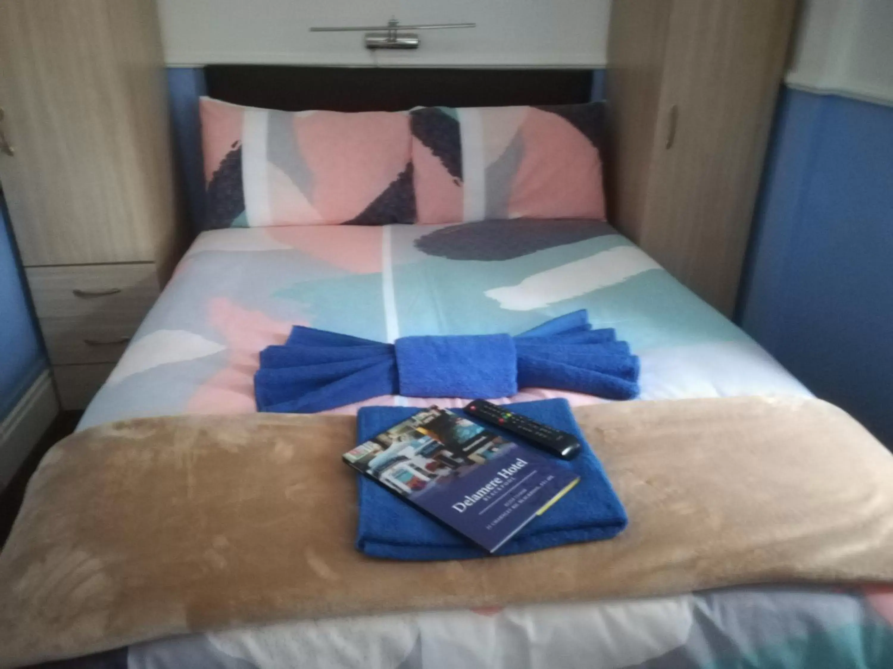 Bed in Delamere Hotel