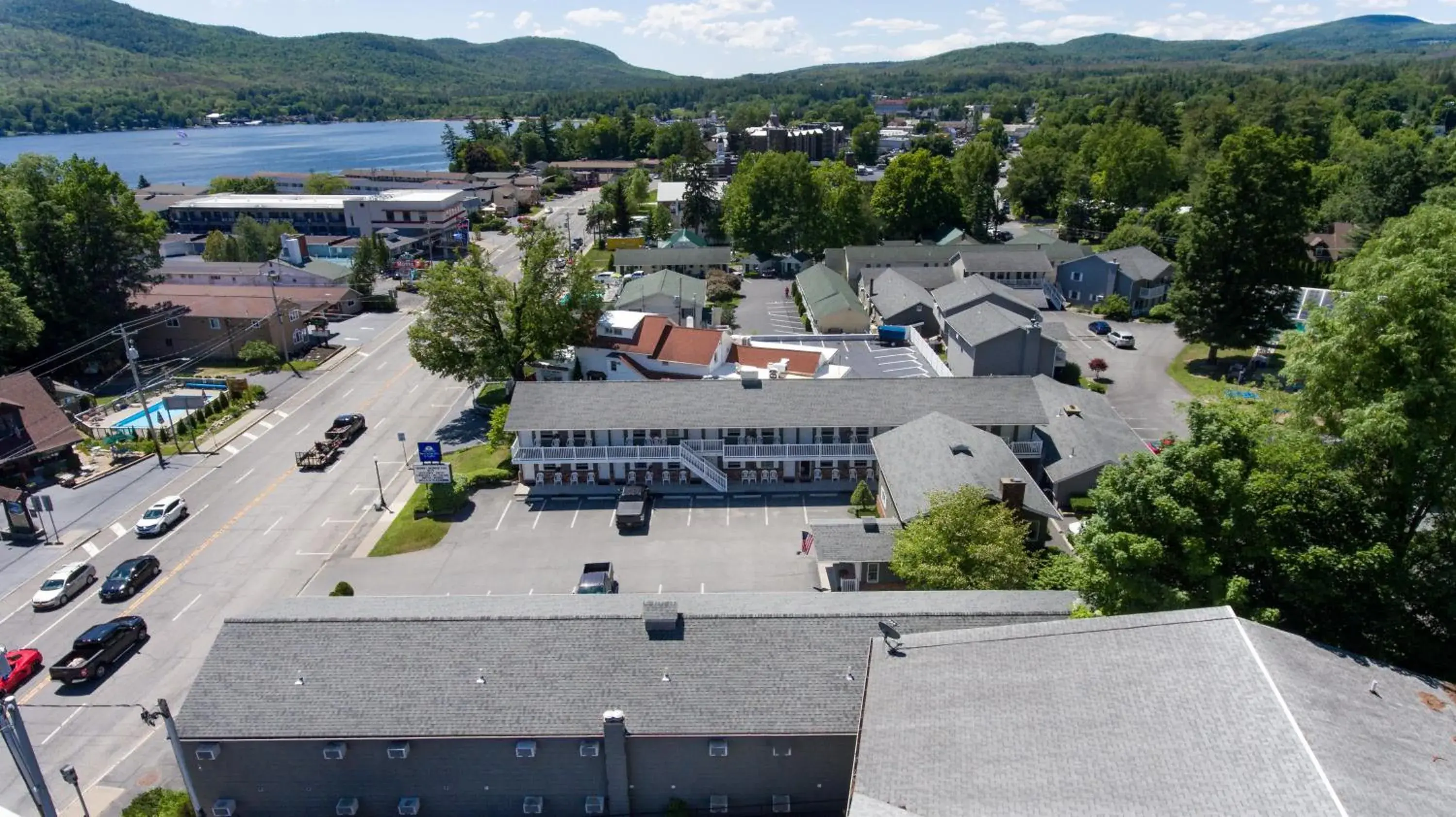 Property building, Bird's-eye View in Americas Best Value Inn & Suites Lake George