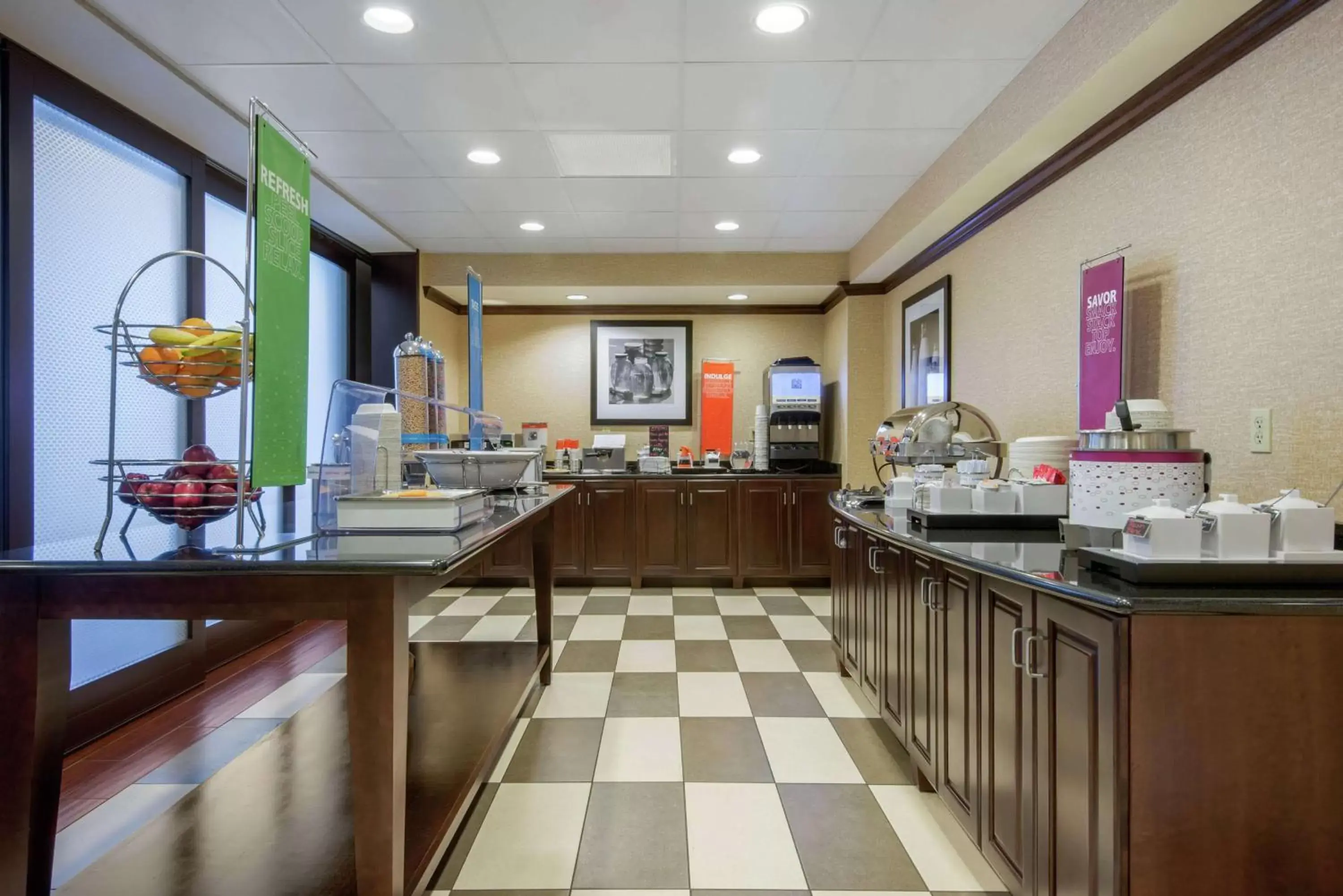 Dining area, Restaurant/Places to Eat in Hampton Inn Meadville