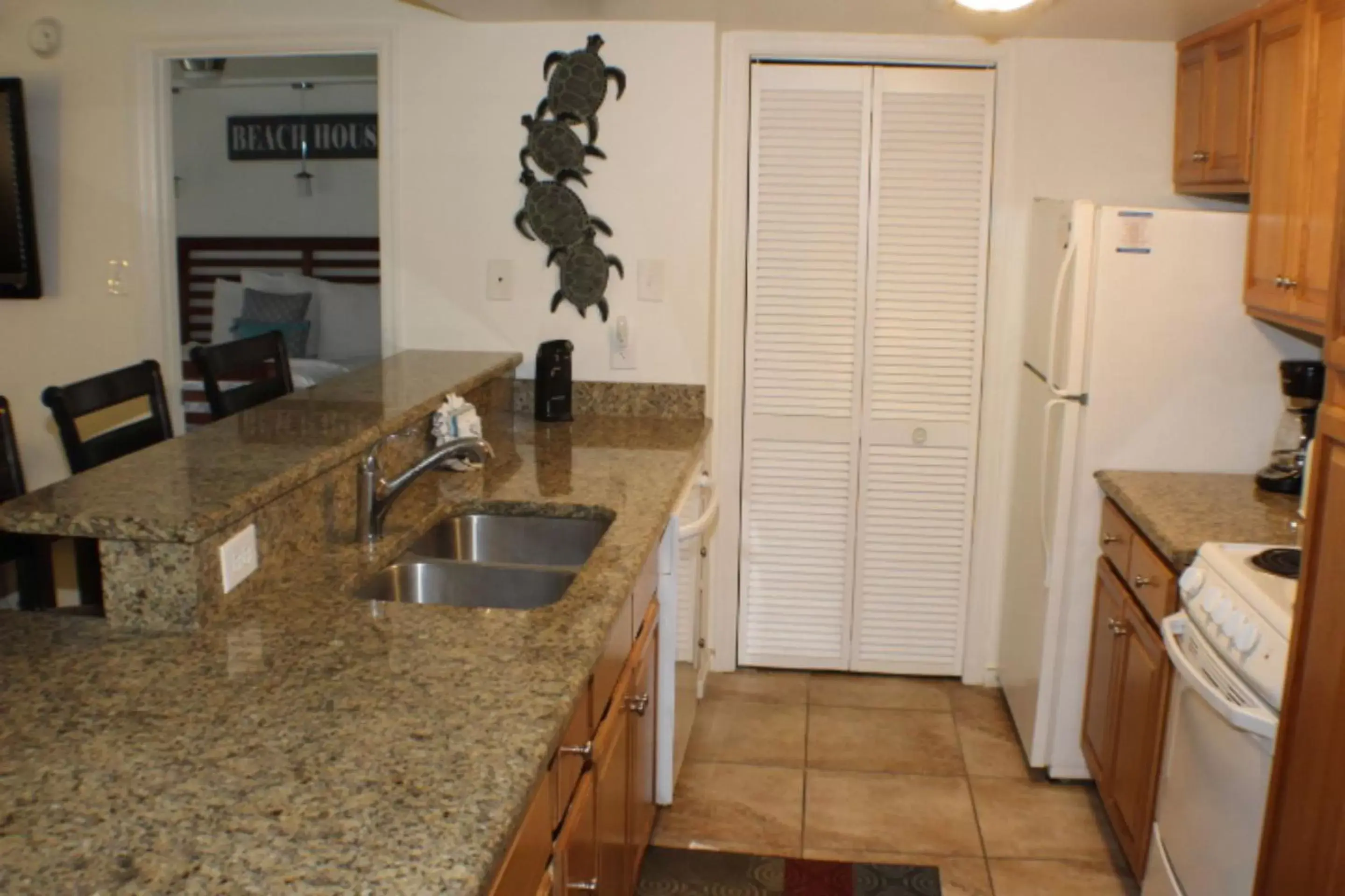 Kitchen or kitchenette, Kitchen/Kitchenette in Myrtle Beach Resort