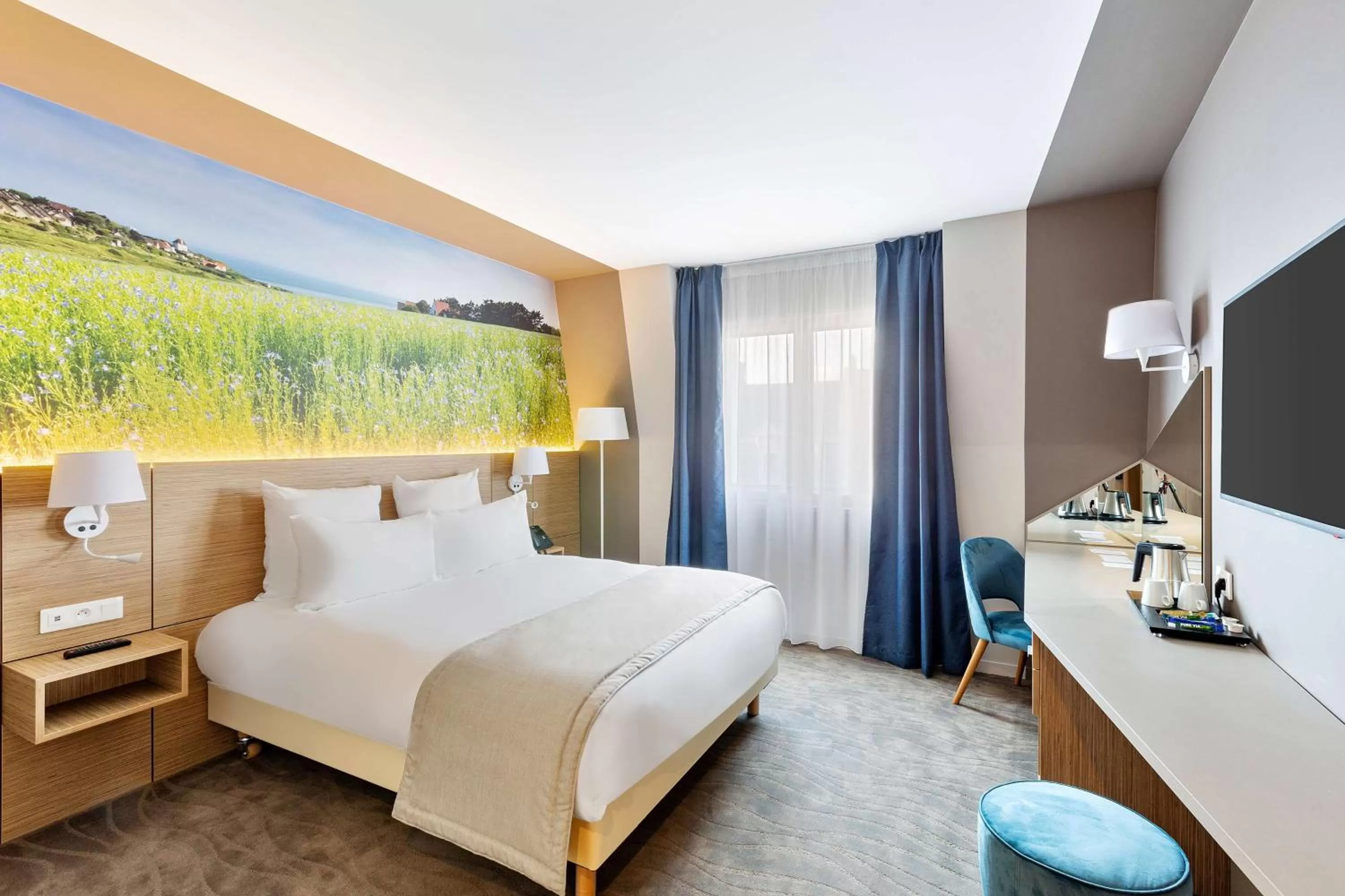 Photo of the whole room, Bed in Best Western Le Beffroi