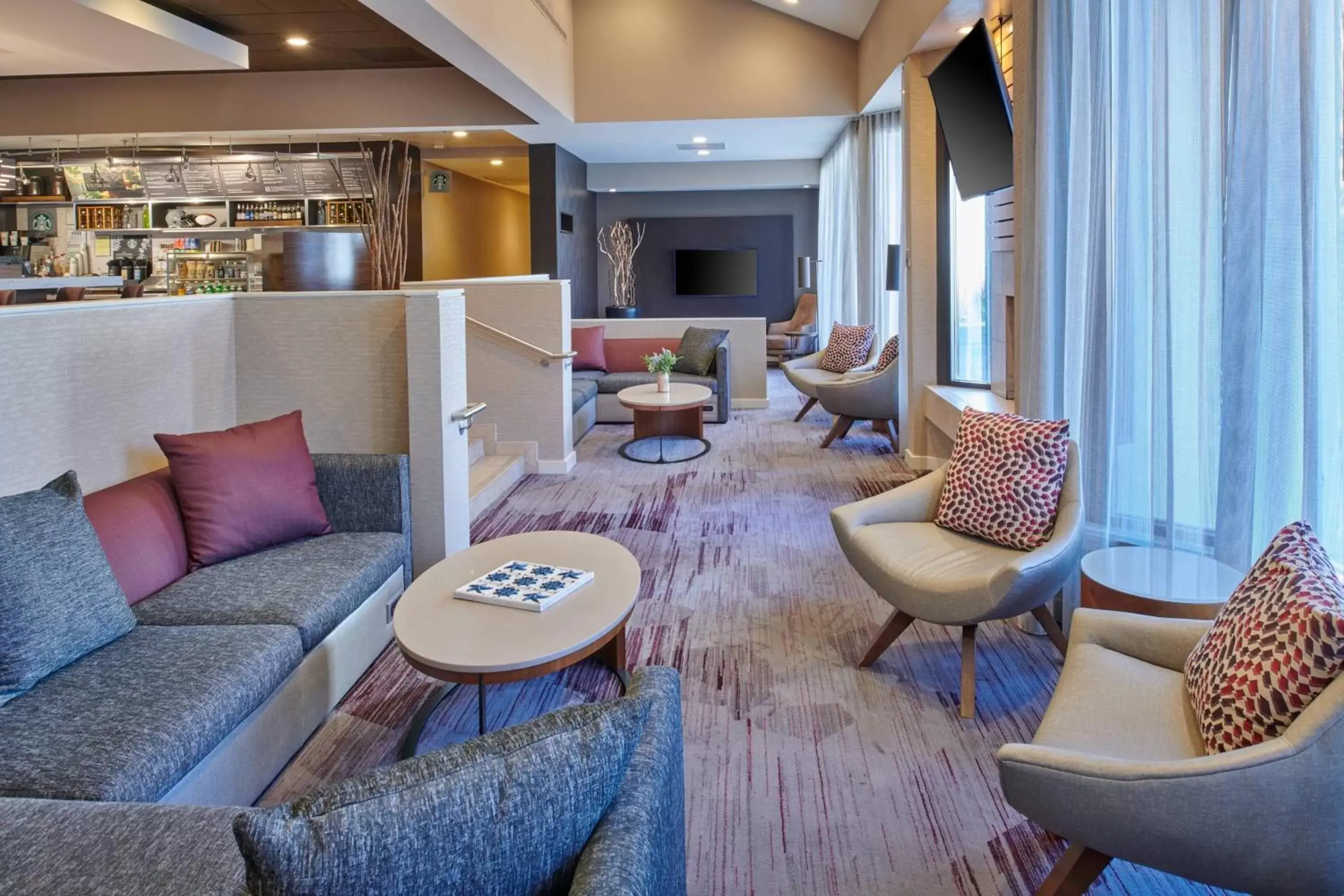 Lobby or reception, Lounge/Bar in Courtyard by Marriott Detroit Warren