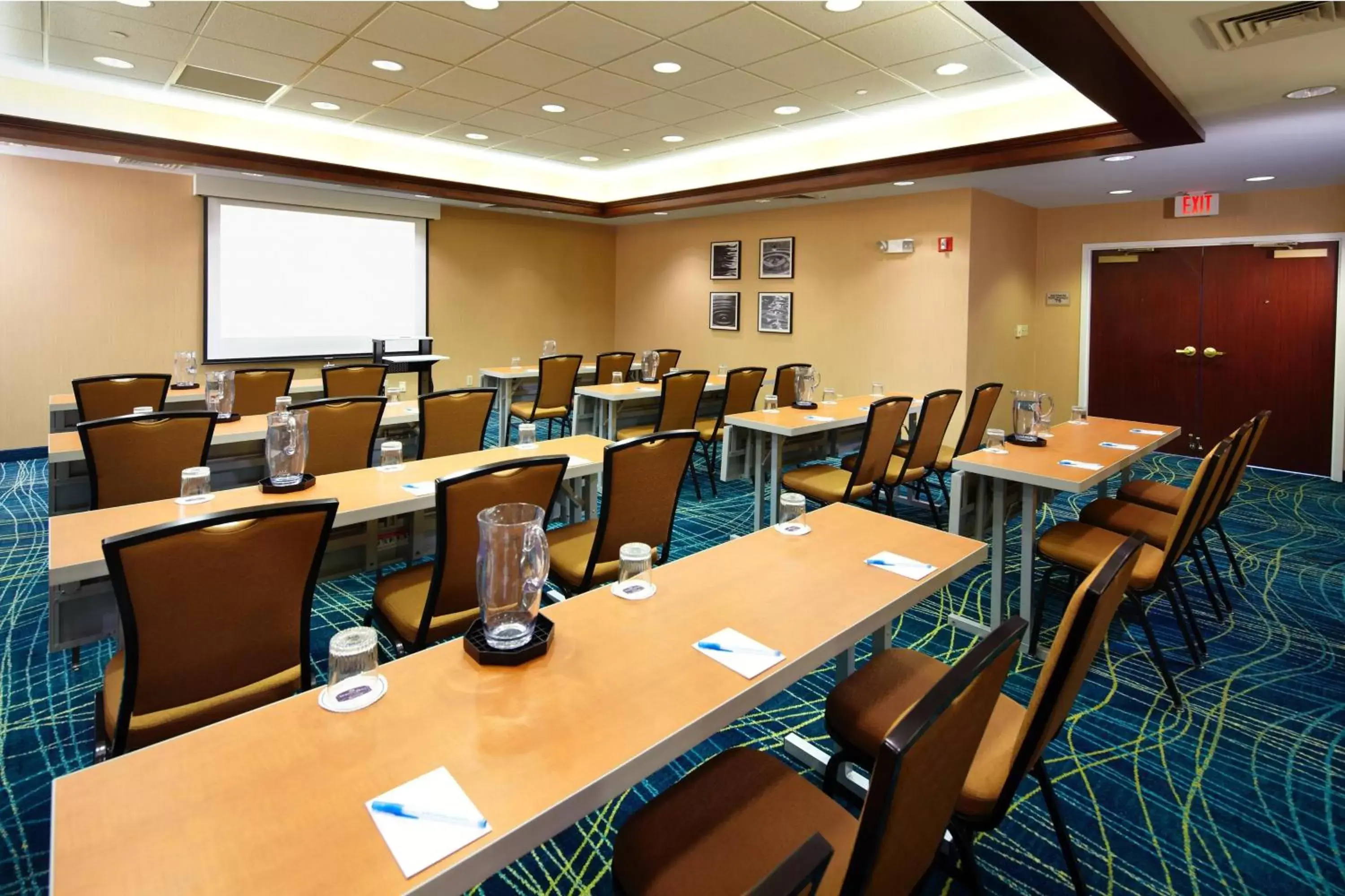 Meeting/conference room in SpringHill Suites by Marriott Pittsburgh Washington