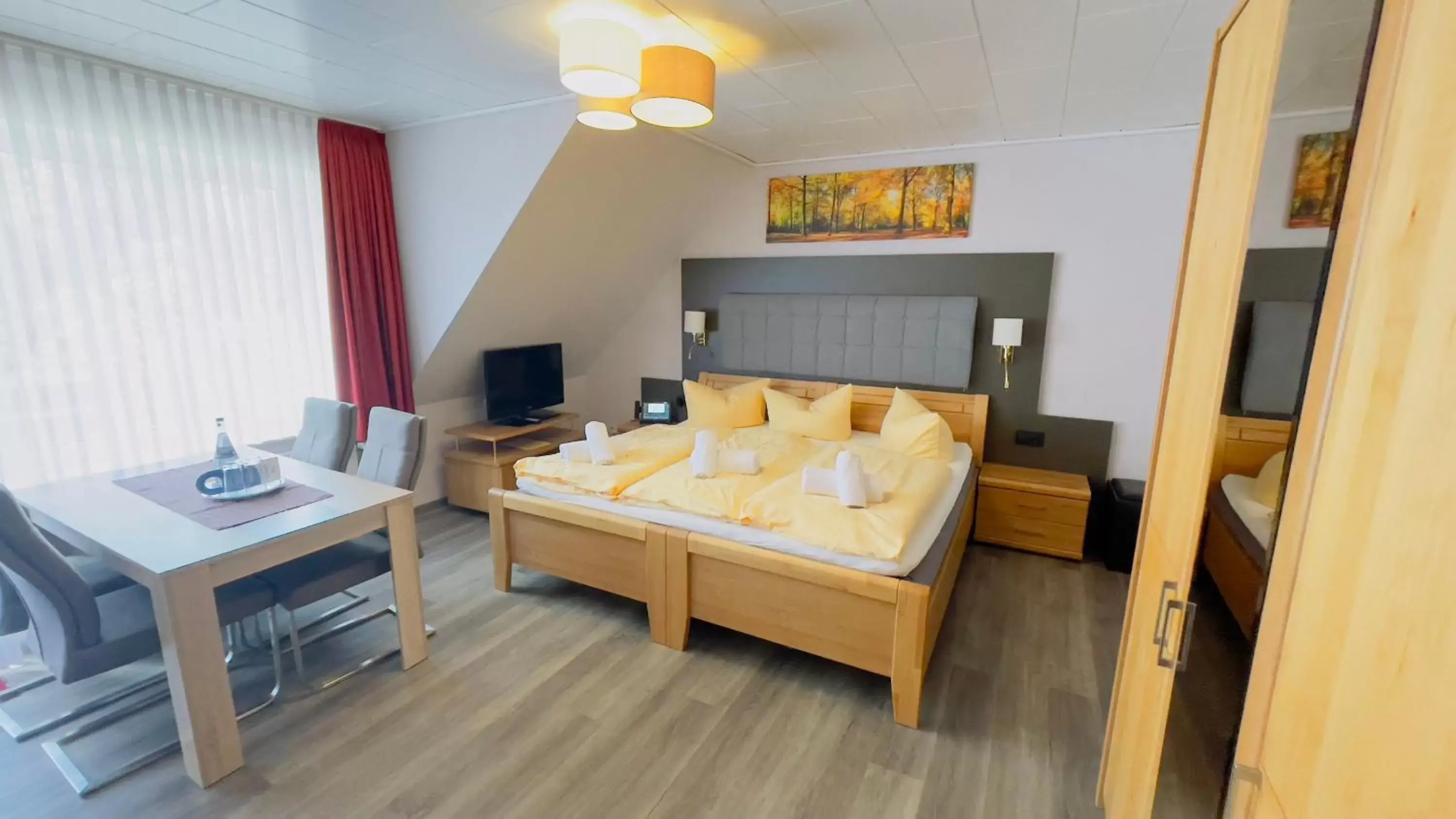 Bedroom, Bed in Hotel Schnehagen