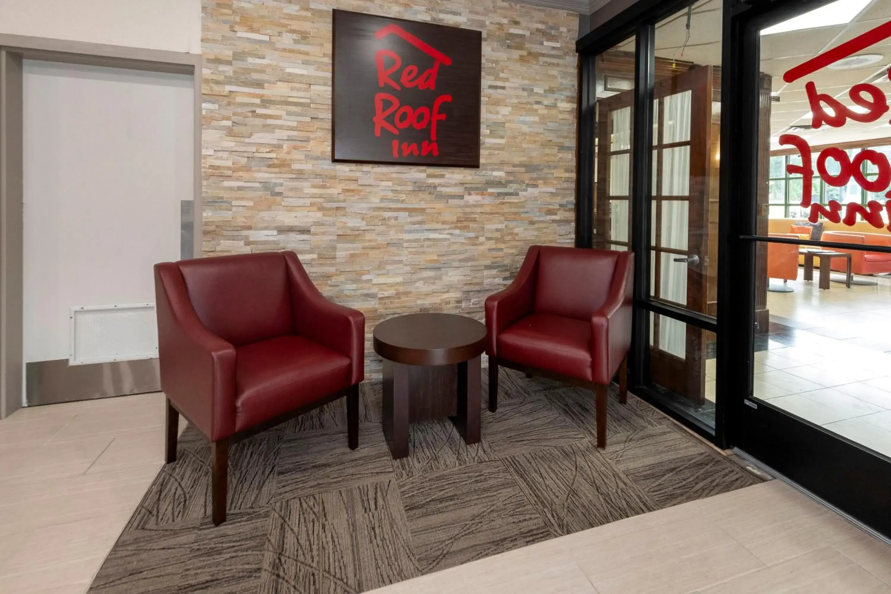 Lobby or reception, Seating Area in Red Roof Inn Petersburg - Fort Lee