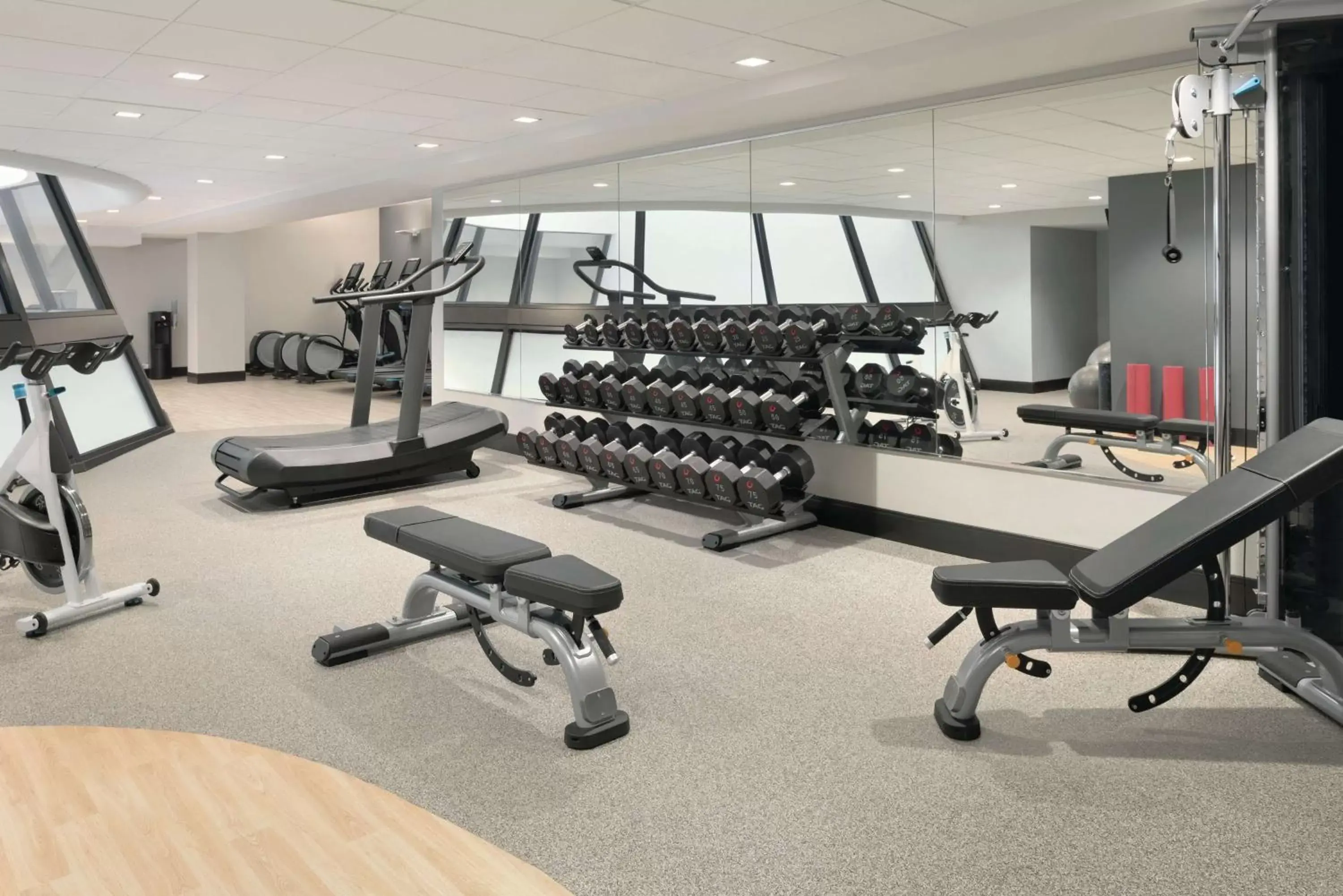 Fitness centre/facilities, Fitness Center/Facilities in Hilton Grand Vacations Club Chicago Magnificent Mile