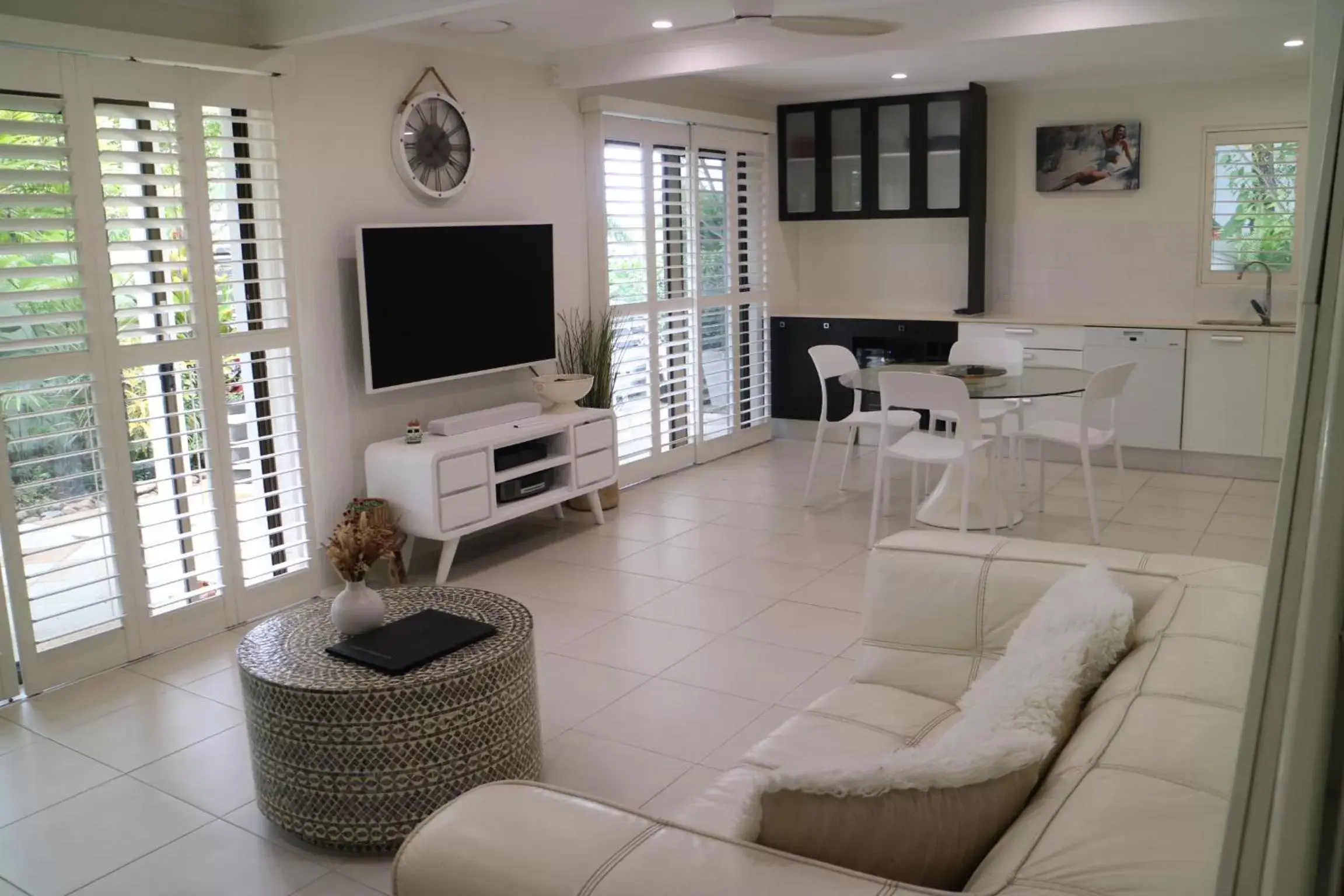 Living room, Seating Area in Noosa Place Resort