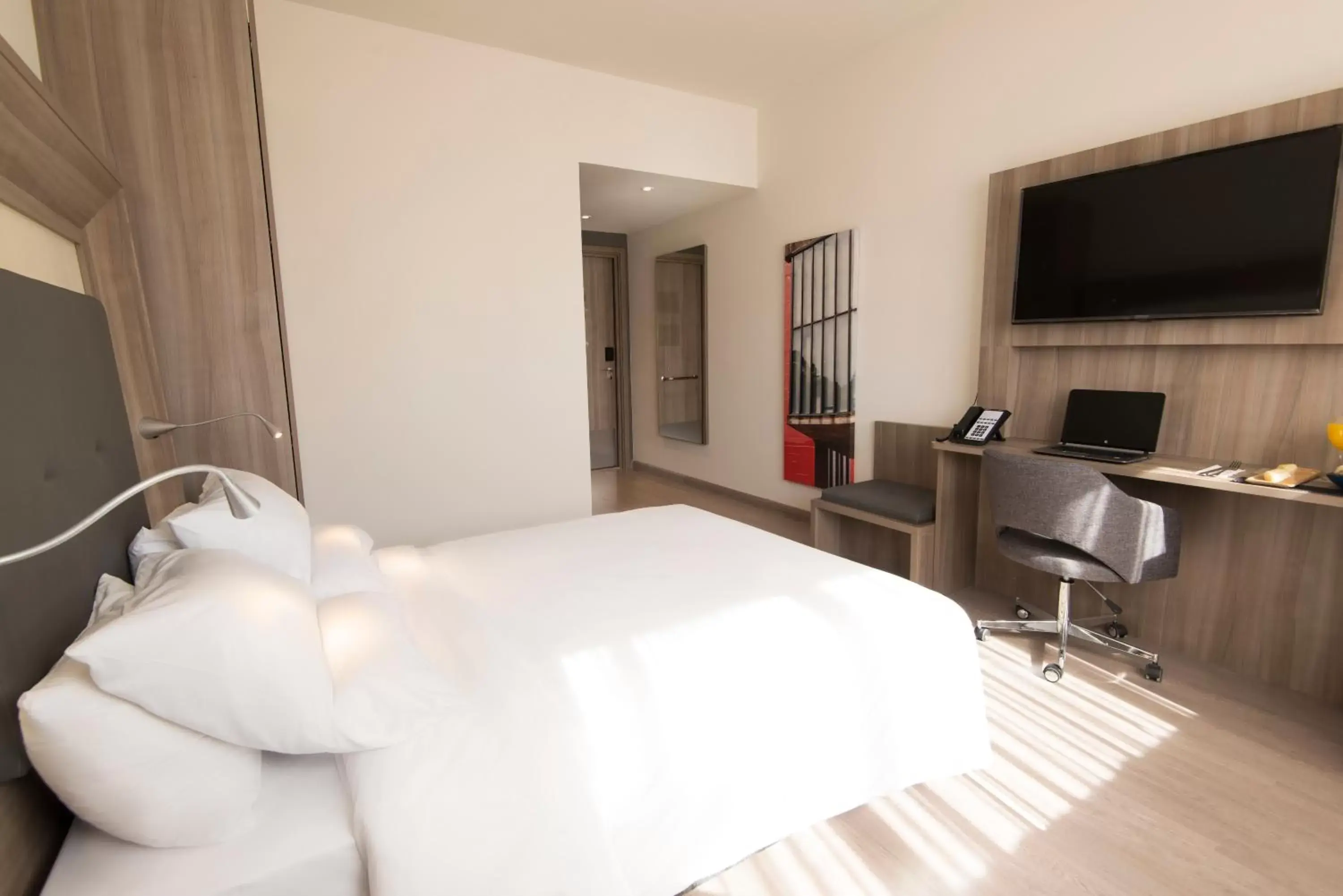 Standard Double Room - single occupancy - Disability Access in Novotel São Paulo Berrini Standard Double Room - single occupancy - Disability Access in Novotel São Paulo Berrini