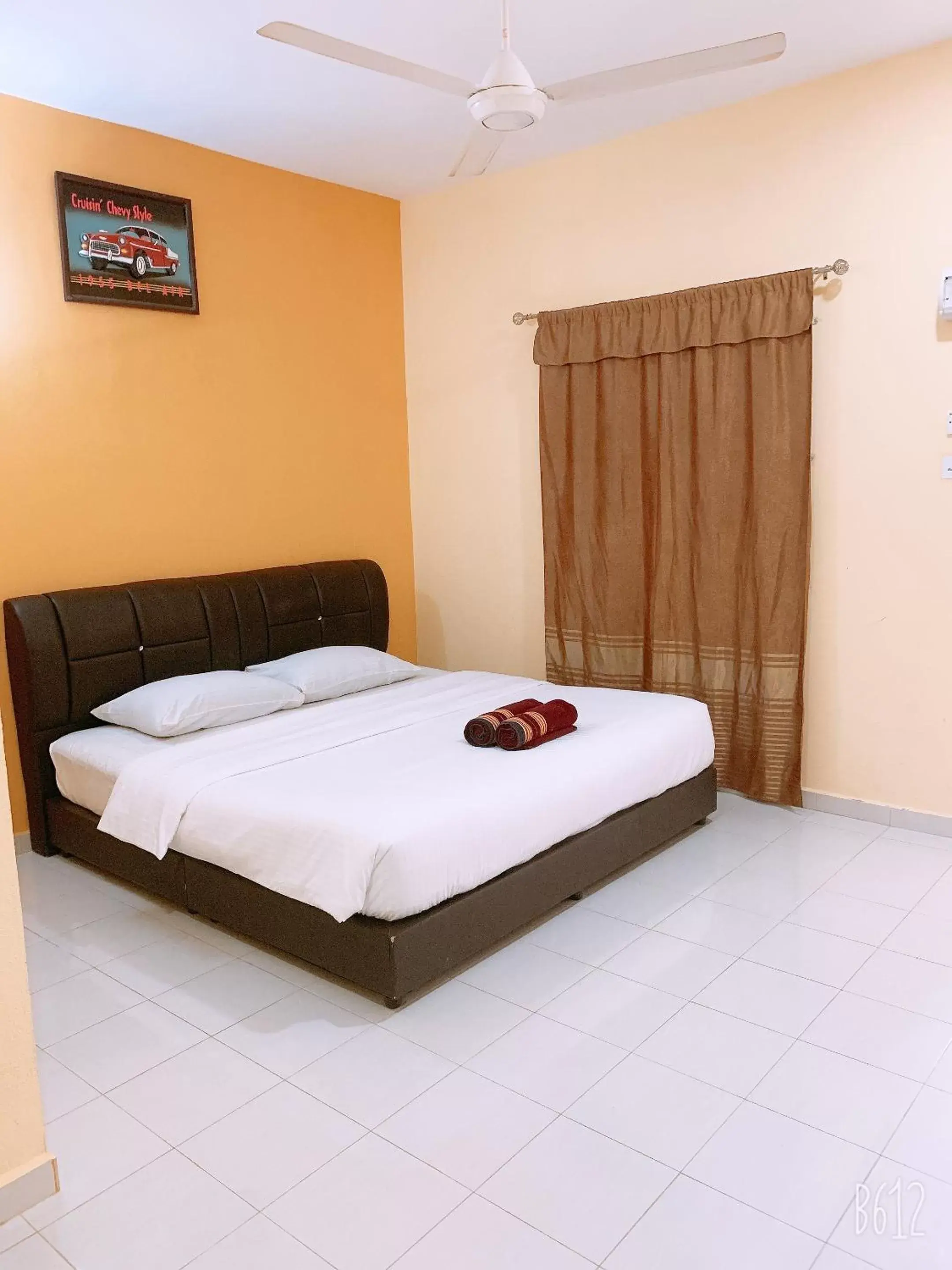 Bed in Dhania Cenang Beach Motel Bed in Dhania Cenang Beach Motel