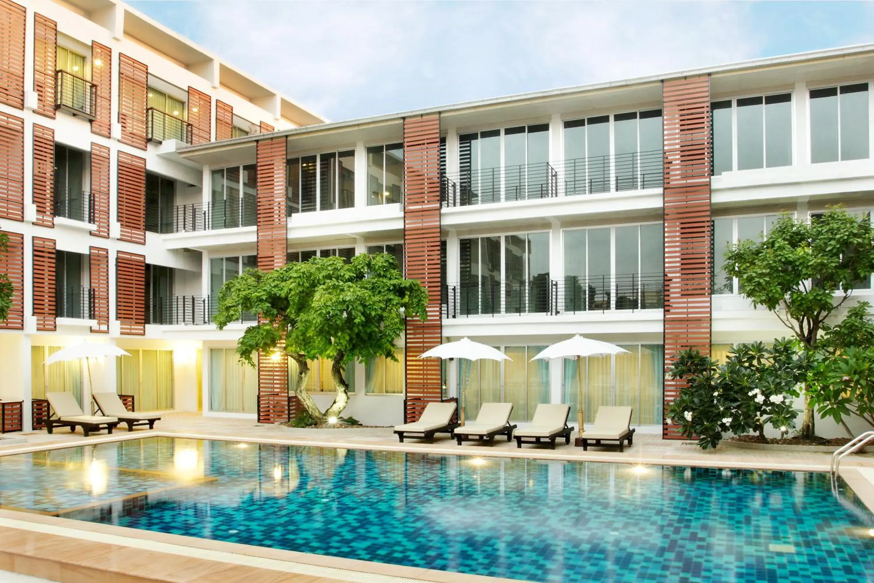 Facade/entrance in Paradise Hotel Udonthani Facade/entrance in Paradise Hotel Udonthani