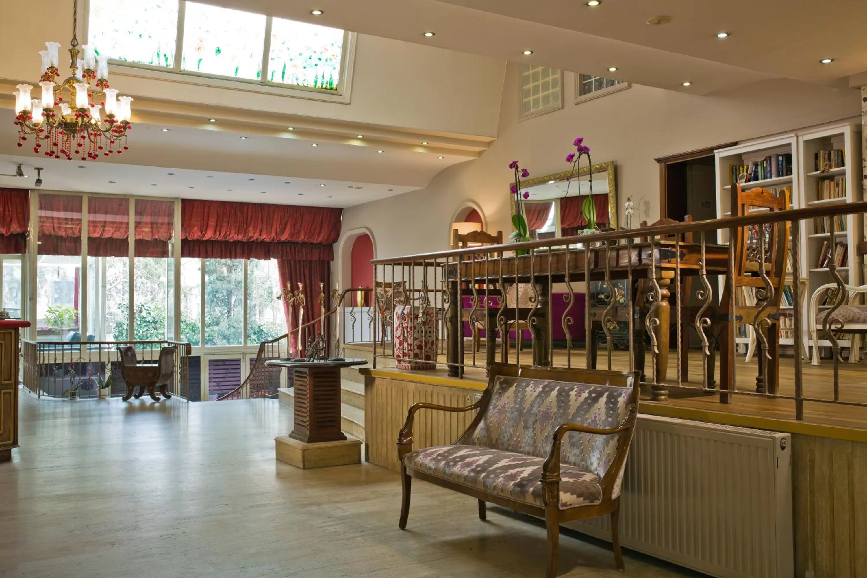 Villa Blanche Hotel SPA & Garden Pool