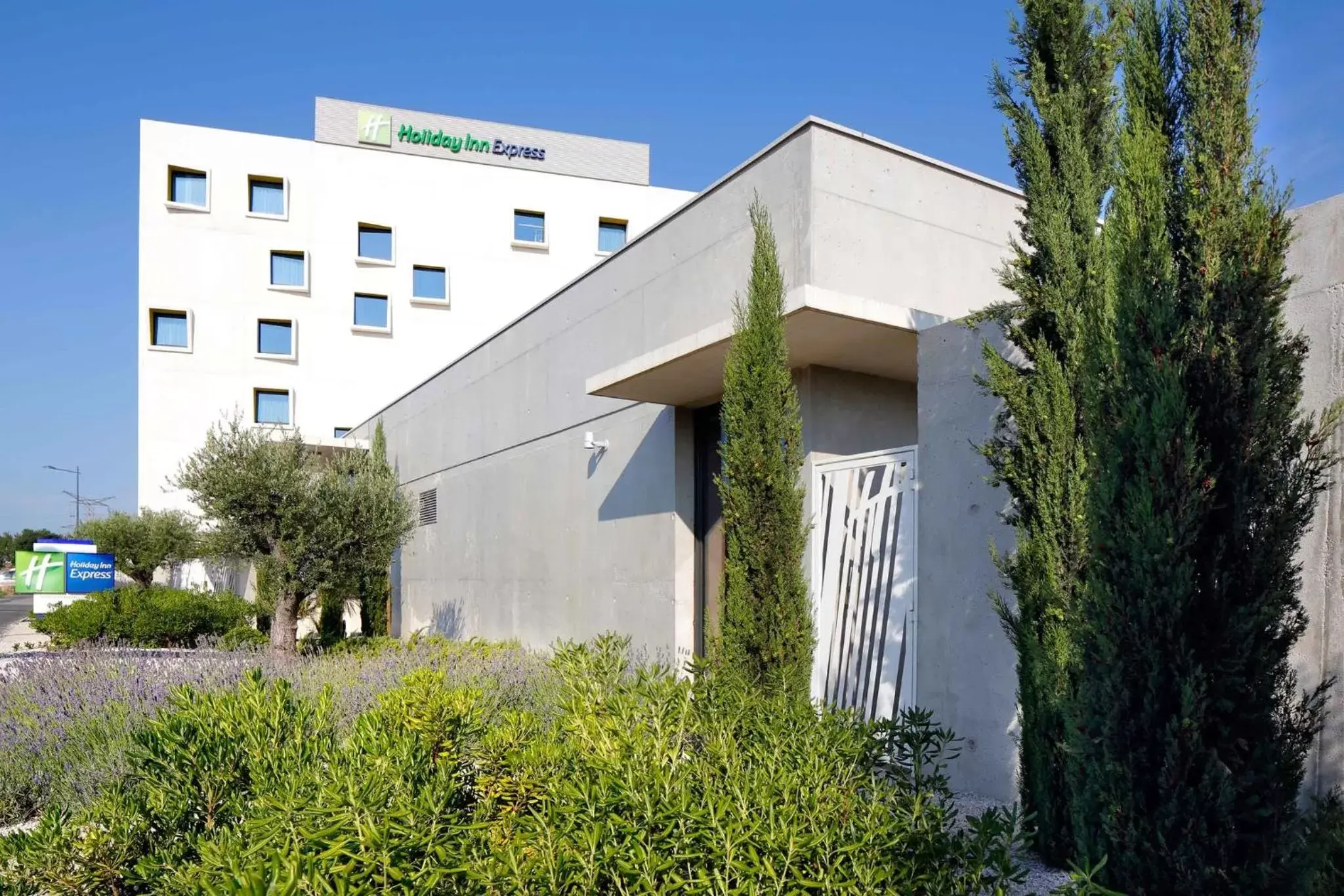 Property Building in Holiday Inn Express Montpellier - Odysseum, an IHG Hotel
