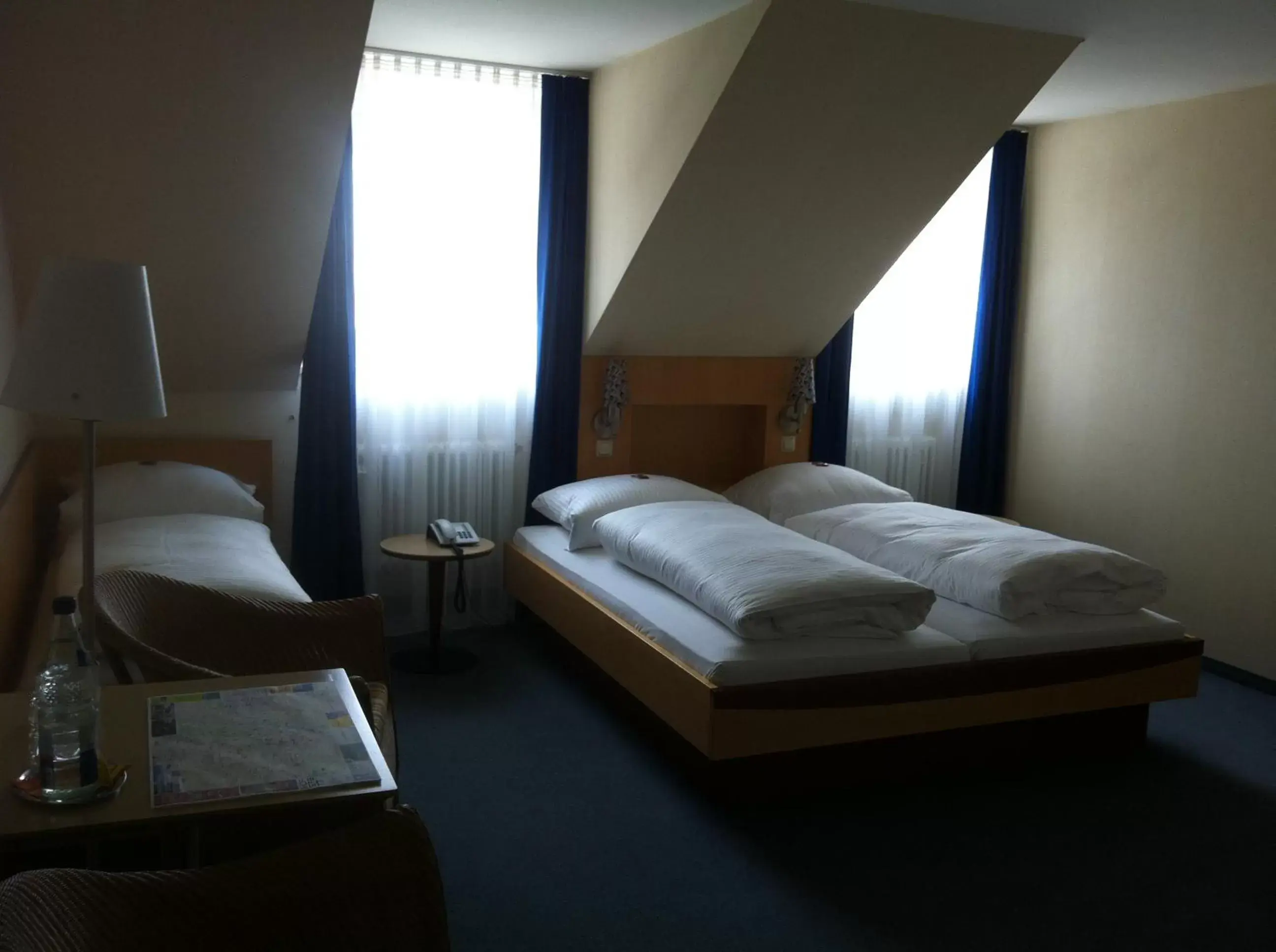 Bedroom, Bed in Hotel Hauser an der Universität