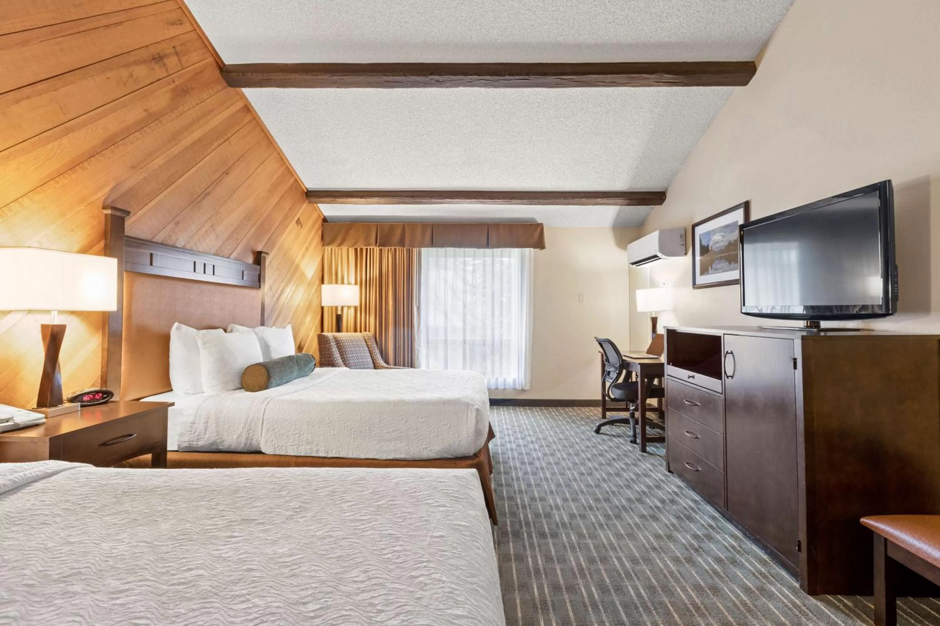 Bedroom, Bed in Best Western Plus Tree House