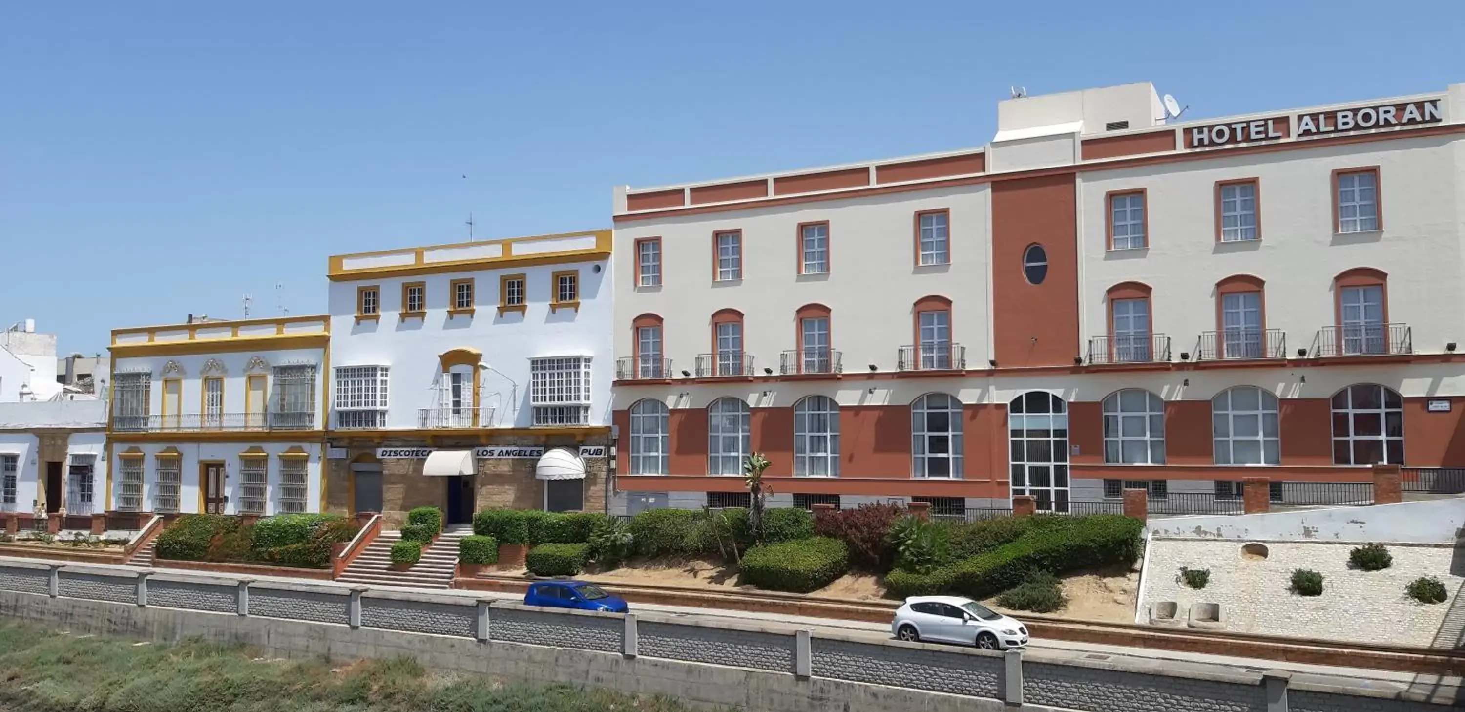 Property Building in Alborán Chiclana Property Building in Alborán Chiclana