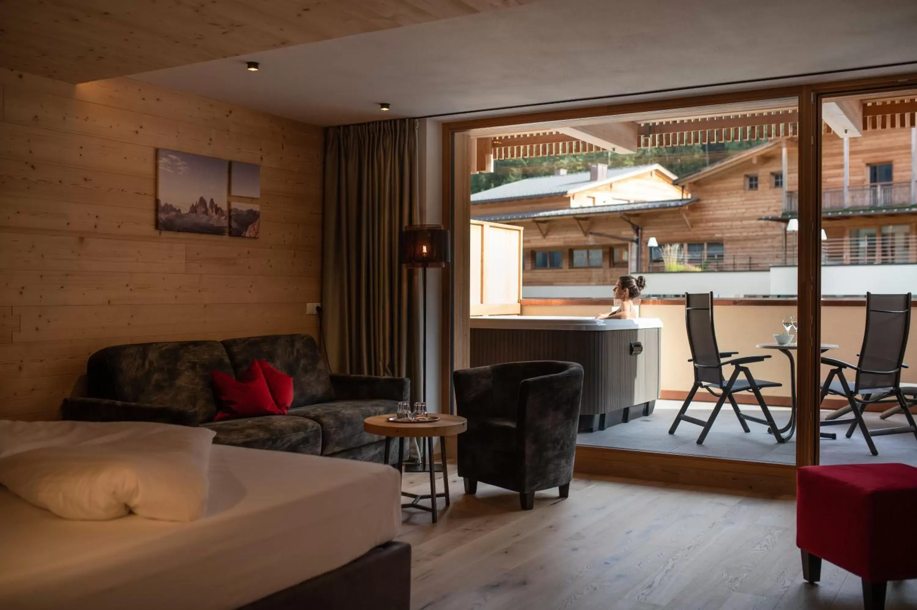 Photo of the whole room, Seating Area in Alpine Nature Hotel Stoll