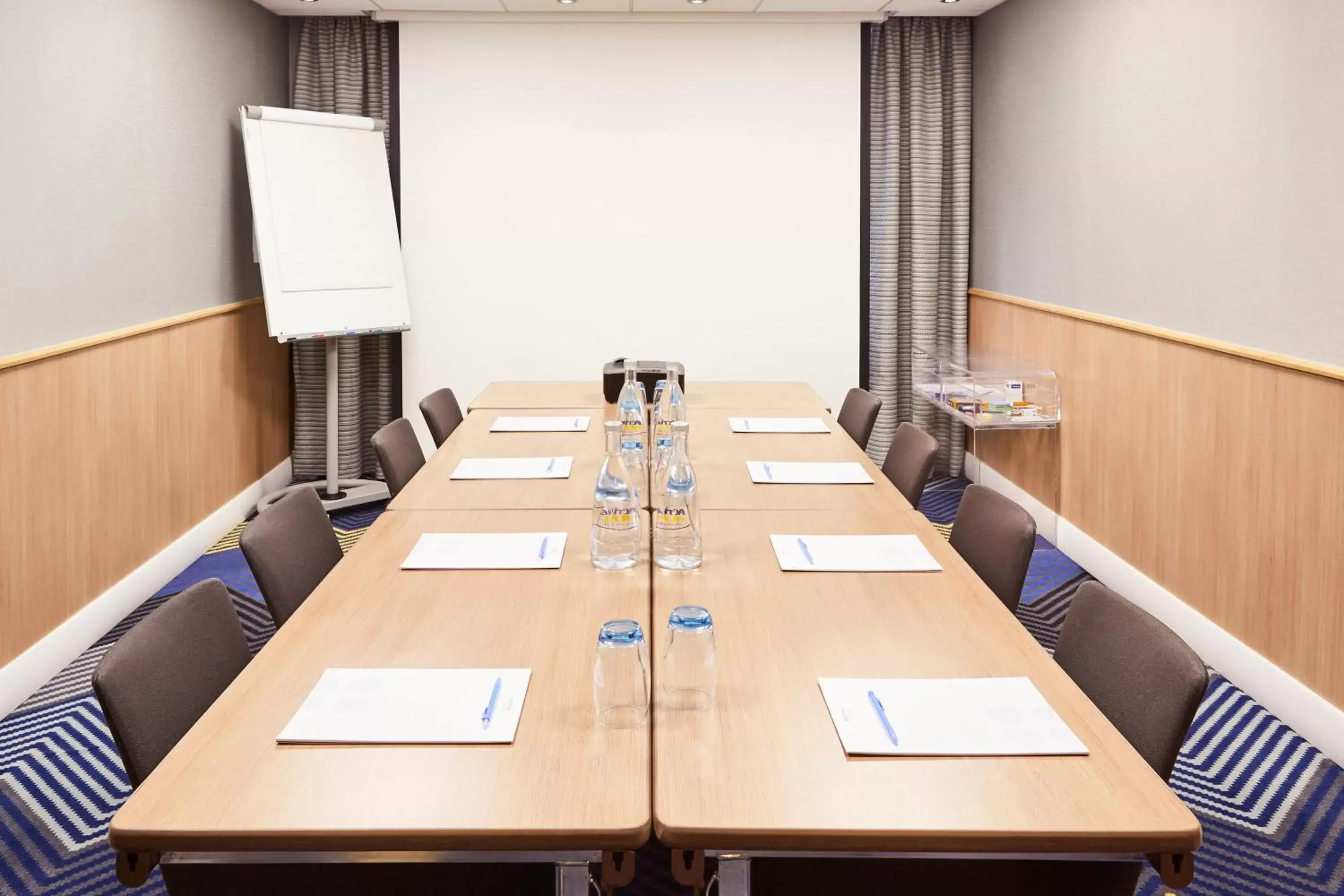 Meeting/conference room in Novotel Coventry