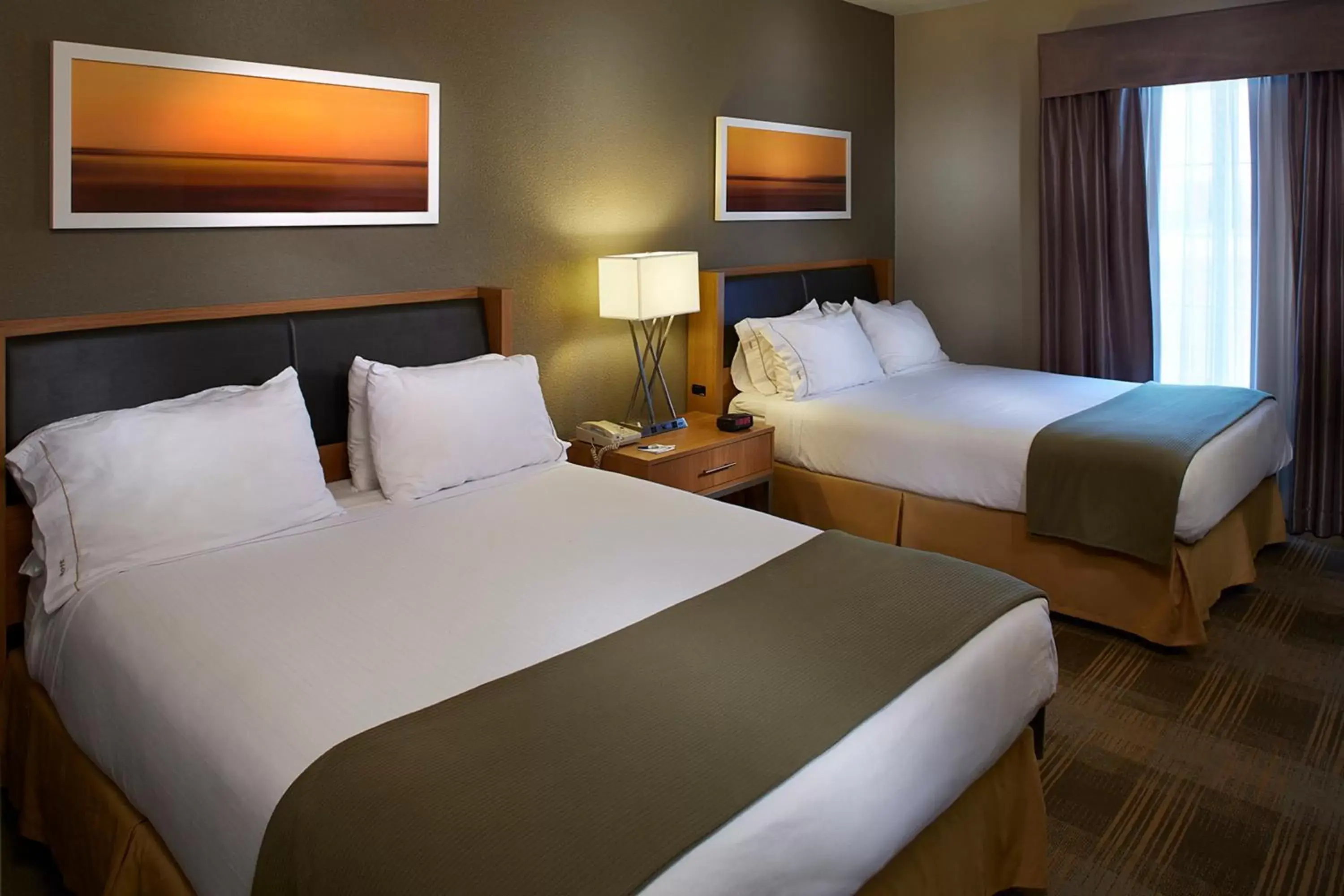 Photo of the whole room, Bed in Holiday Inn Express Hotel & Suites Orangeburg, an IHG Hotel