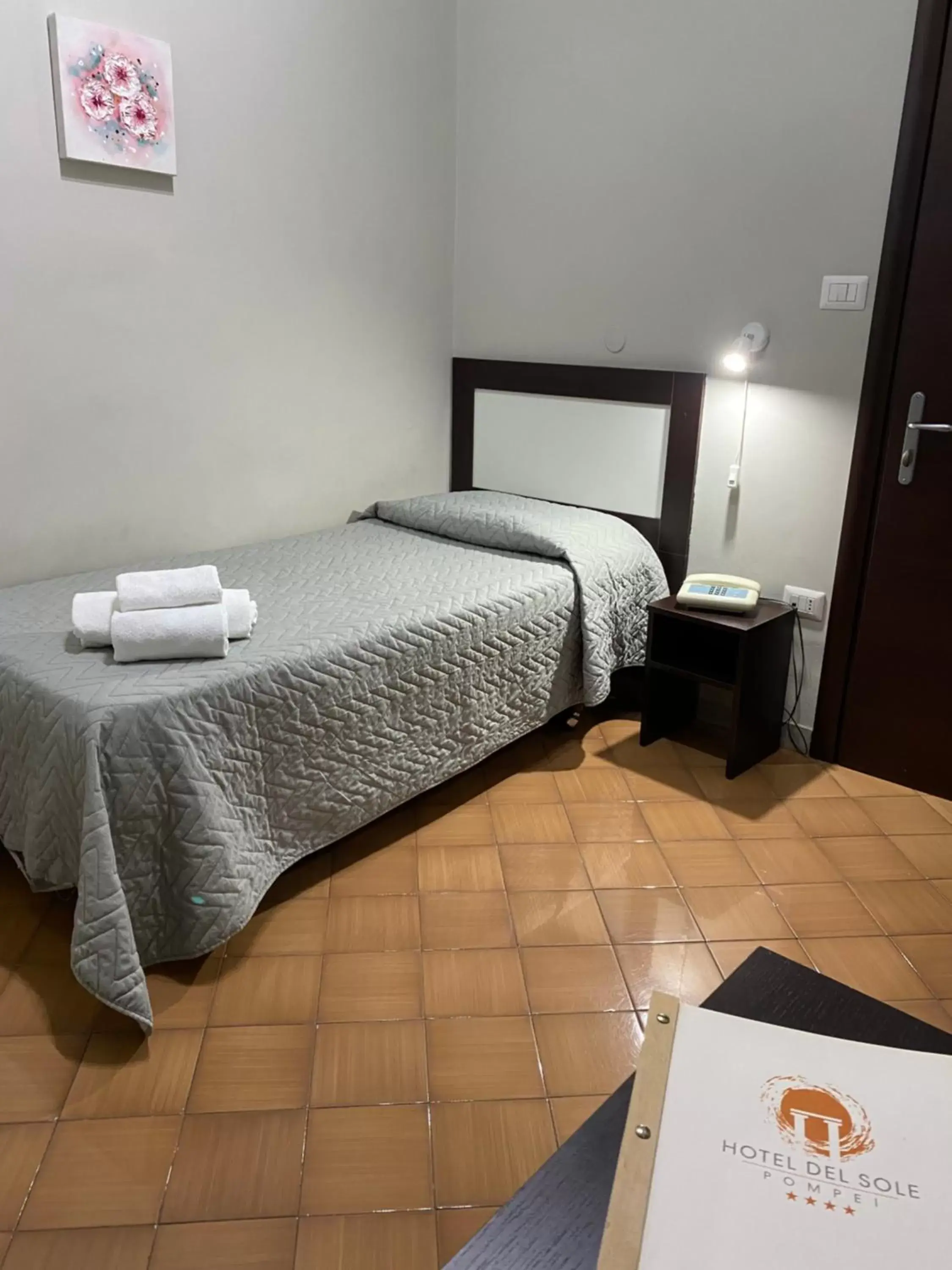 Bedroom, Bed in Hotel del Sole