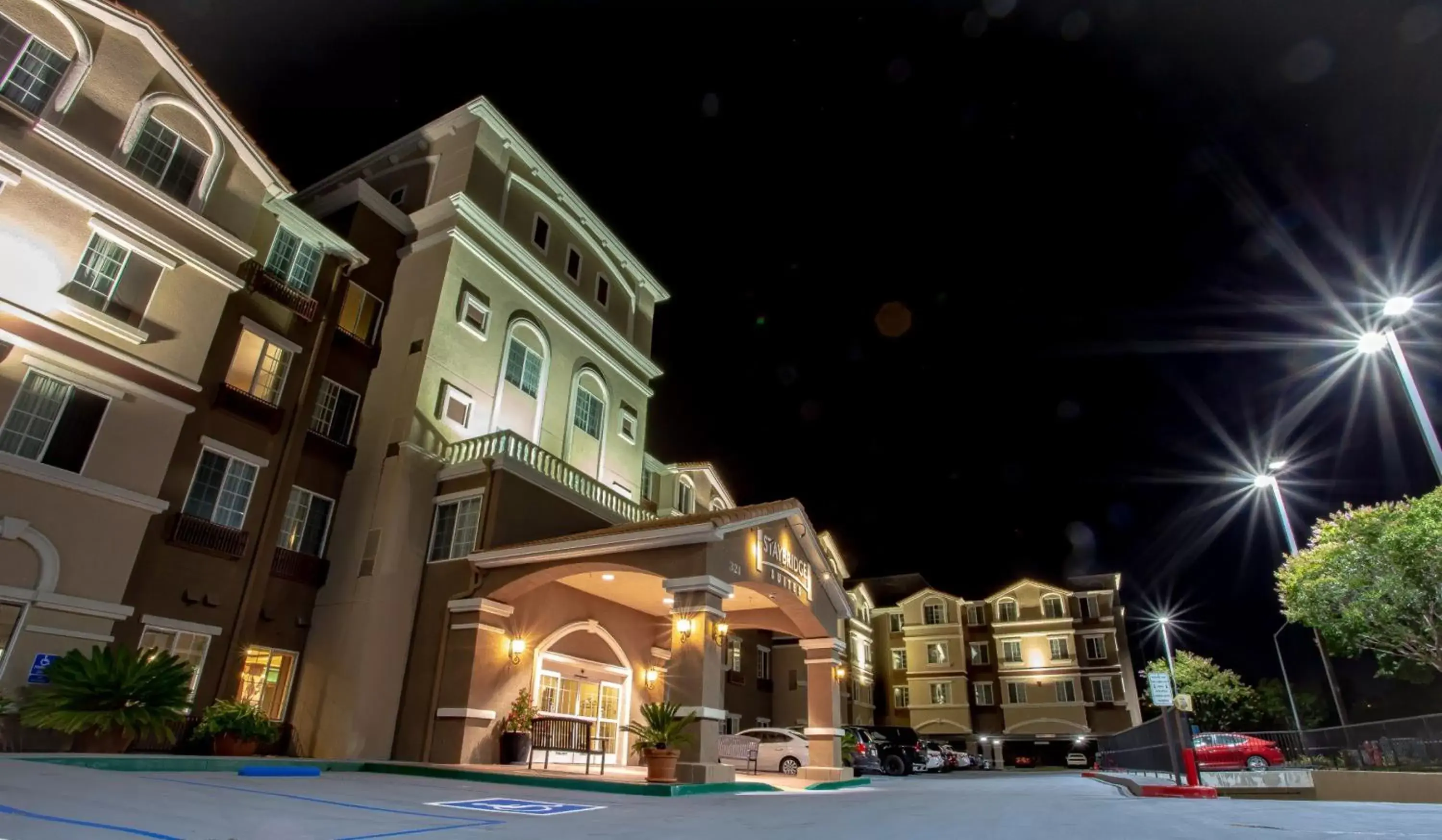 Property building in Staybridge Suites Silicon Valley - Milpitas by IHG Property building in Staybridge Suites Silicon Valley - Milpitas by IHG