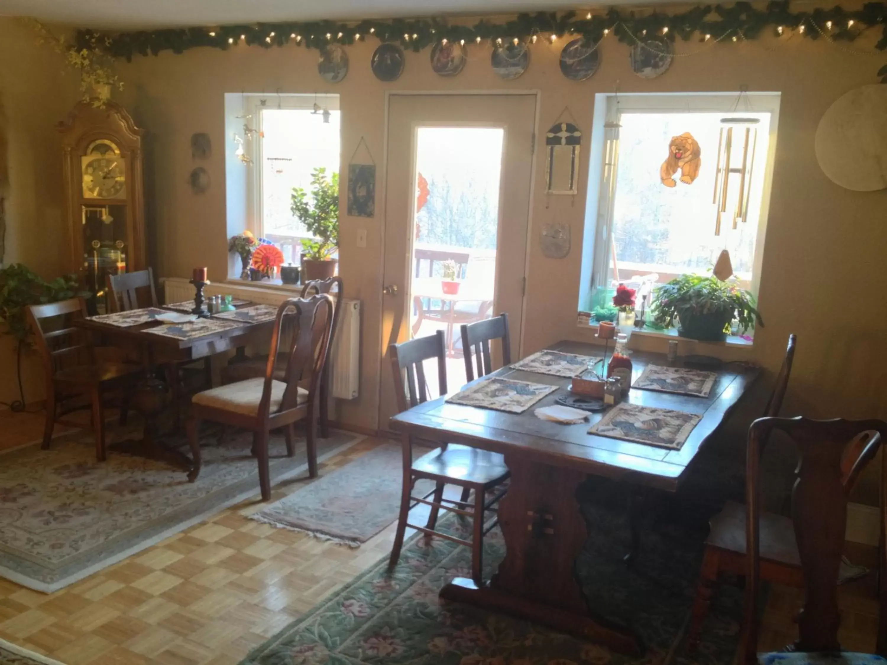 Dining area, Restaurant/Places to Eat in Alaska Grizzly Lodge