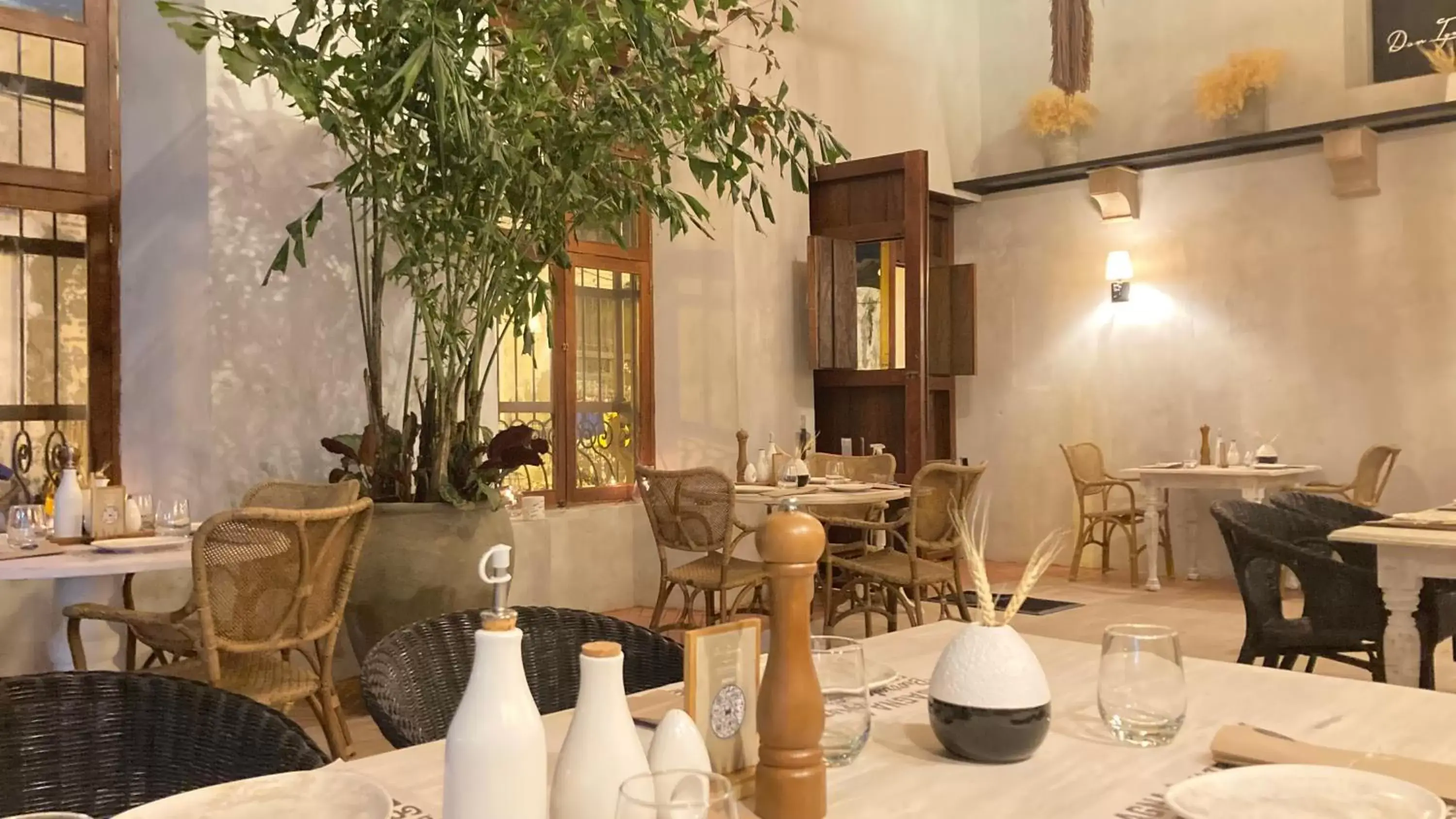 Restaurant/Places to Eat in Hotel Casa Don Luis by Faranda Boutique, a member of Radisson Individuals