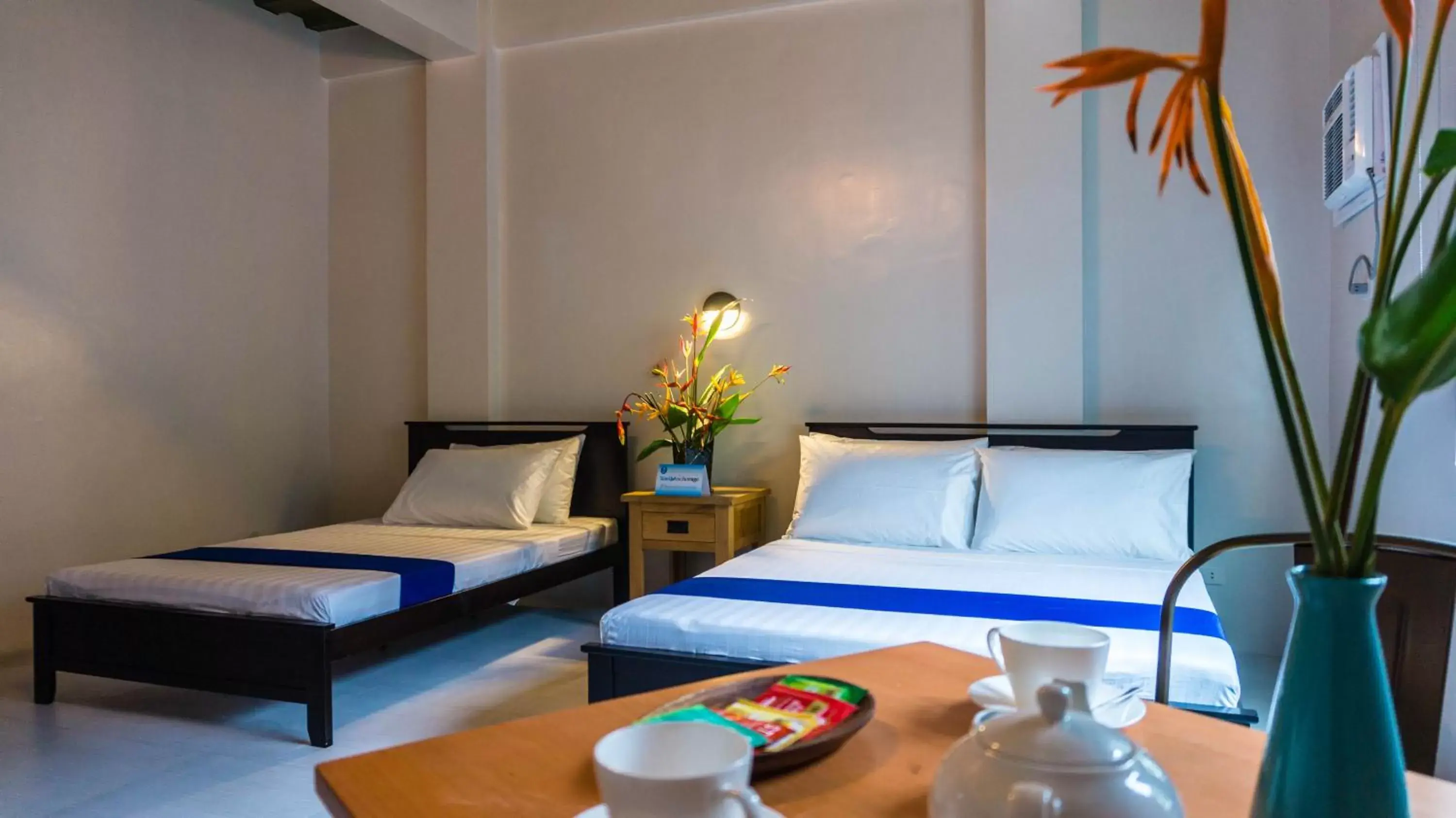 Bed in South Anchorage Inn Bed in South Anchorage Inn