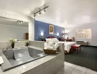 King Suite with Spa Bath- Non-Smoking in Days Inn by Wyndham West Covina King Suite with Spa Bath- Non-Smoking in Days Inn by Wyndham West Covina