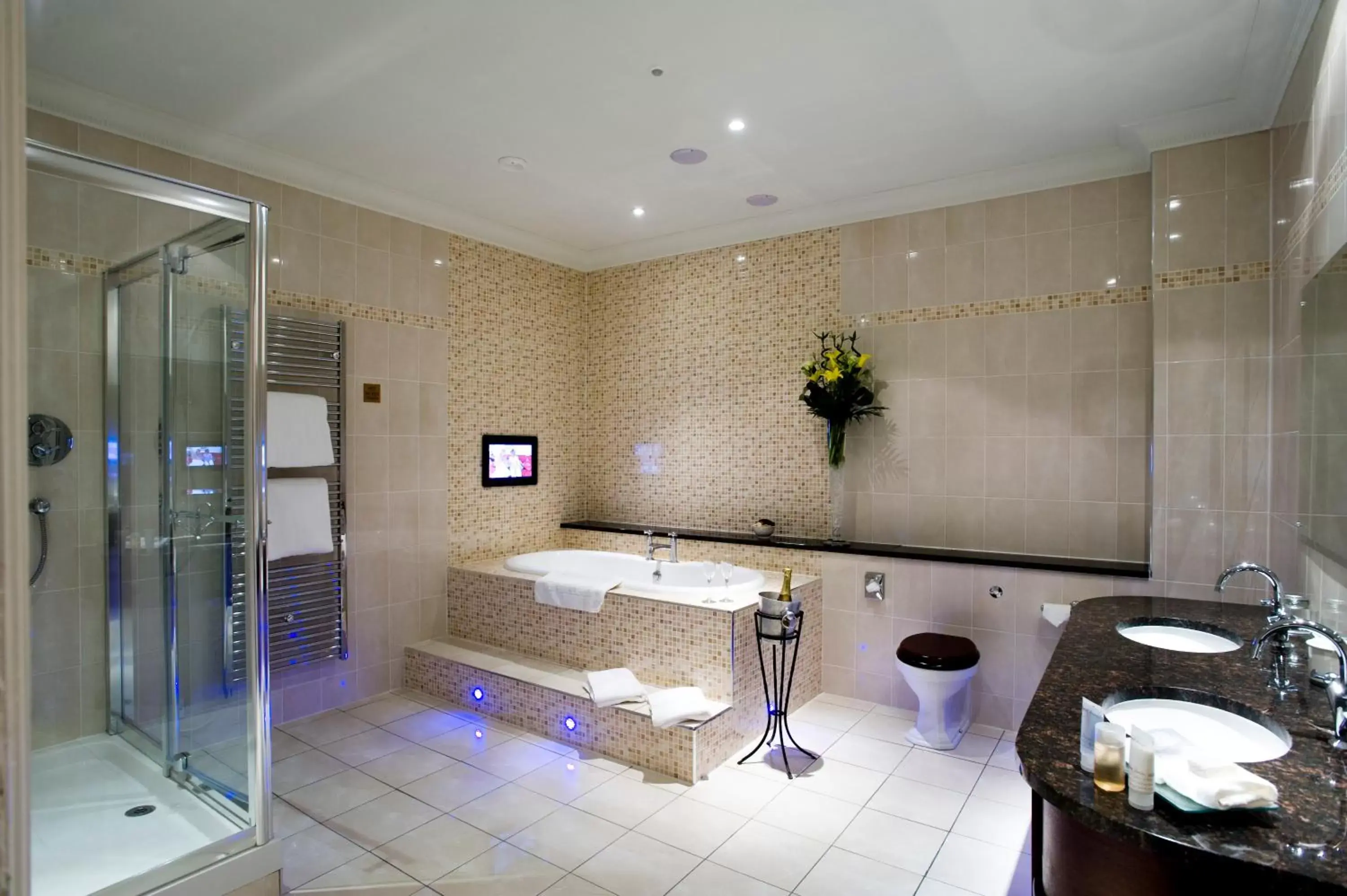 Bathroom in Macdonald Norwood Hall Hotel