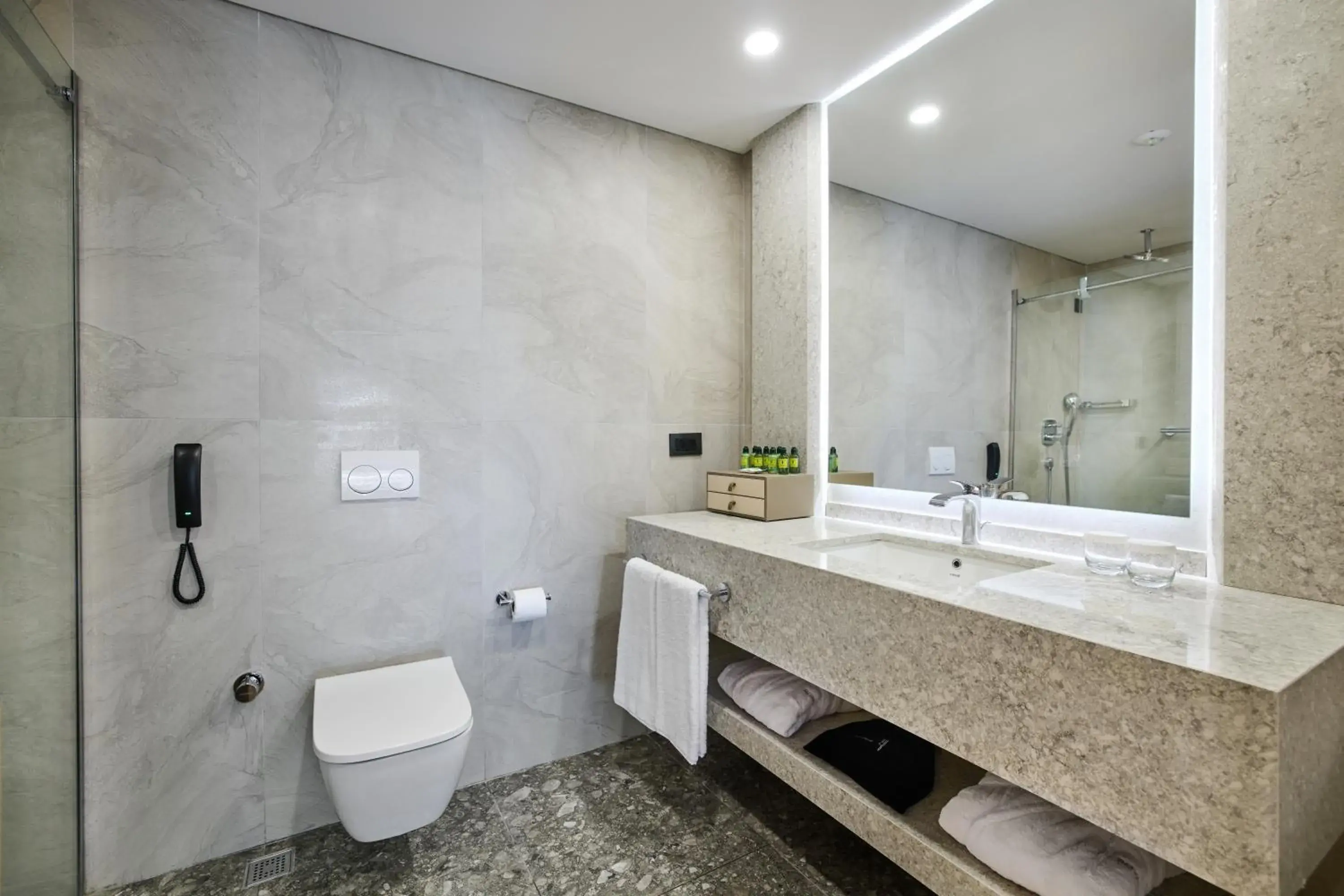 Shower, Bathroom in Royal Diwa Tekirova Resort