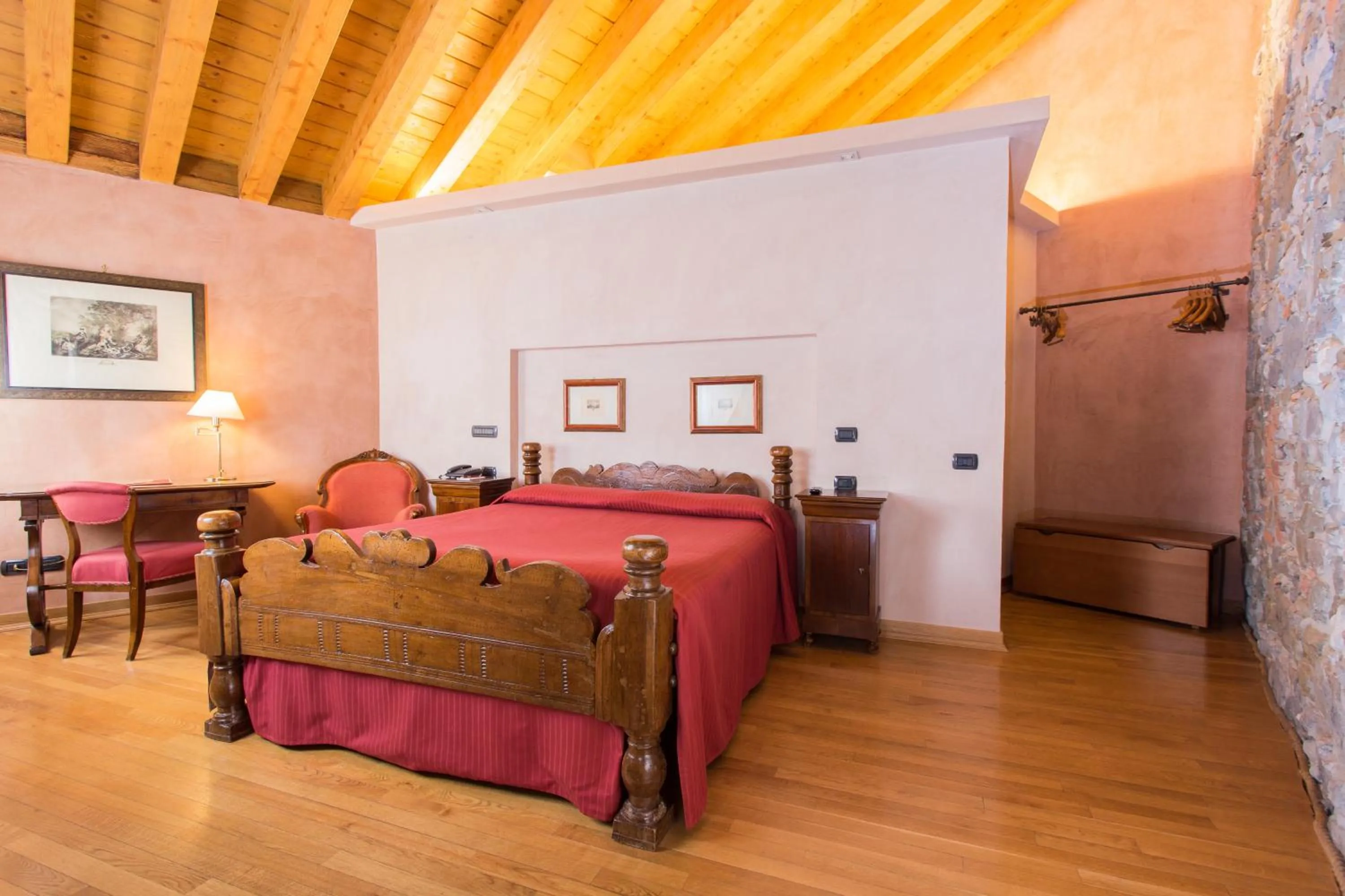 Bed in Grand Hotel Entourage - Palazzo Strassoldo