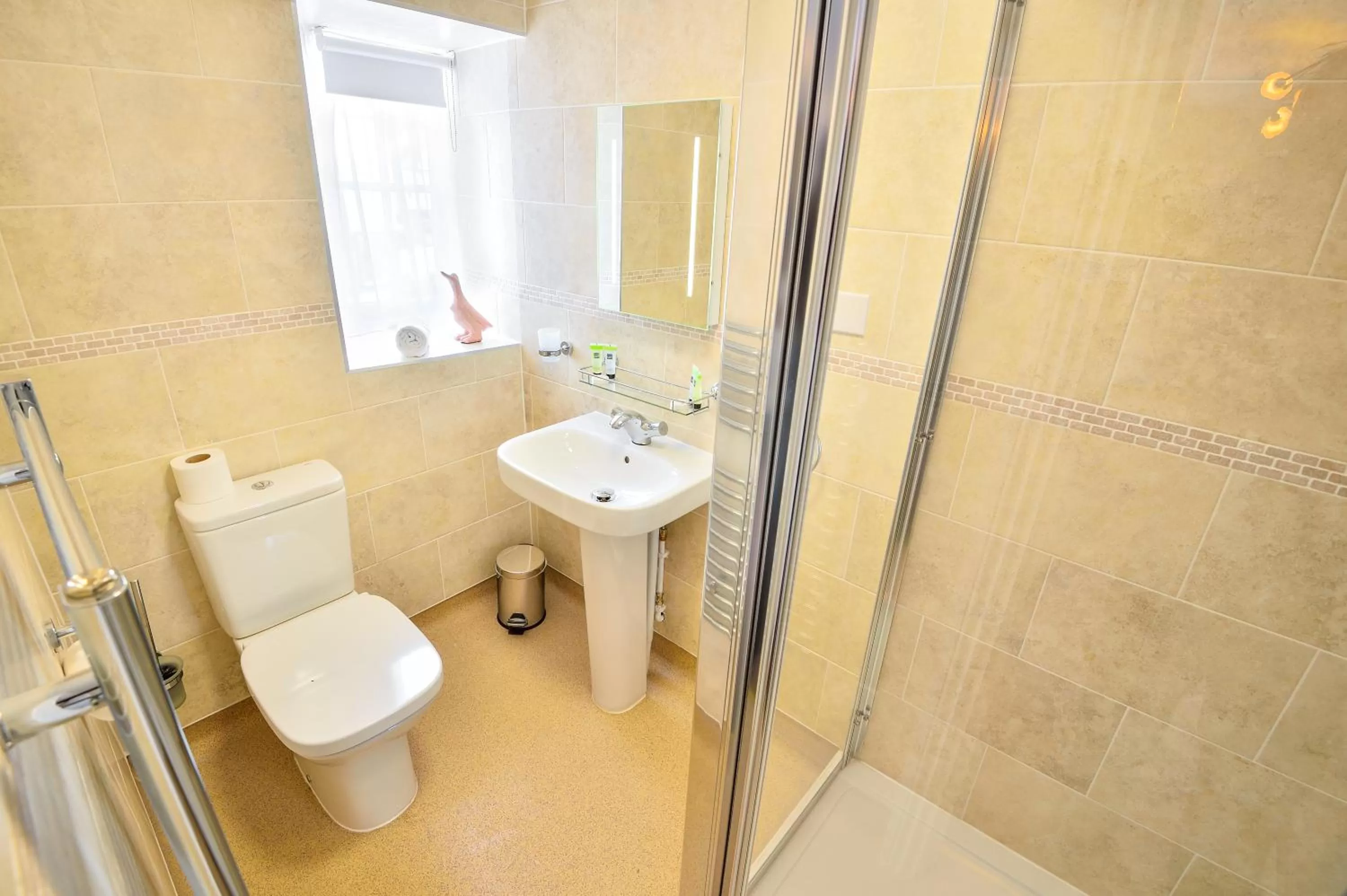 Bathroom in The George Hotel