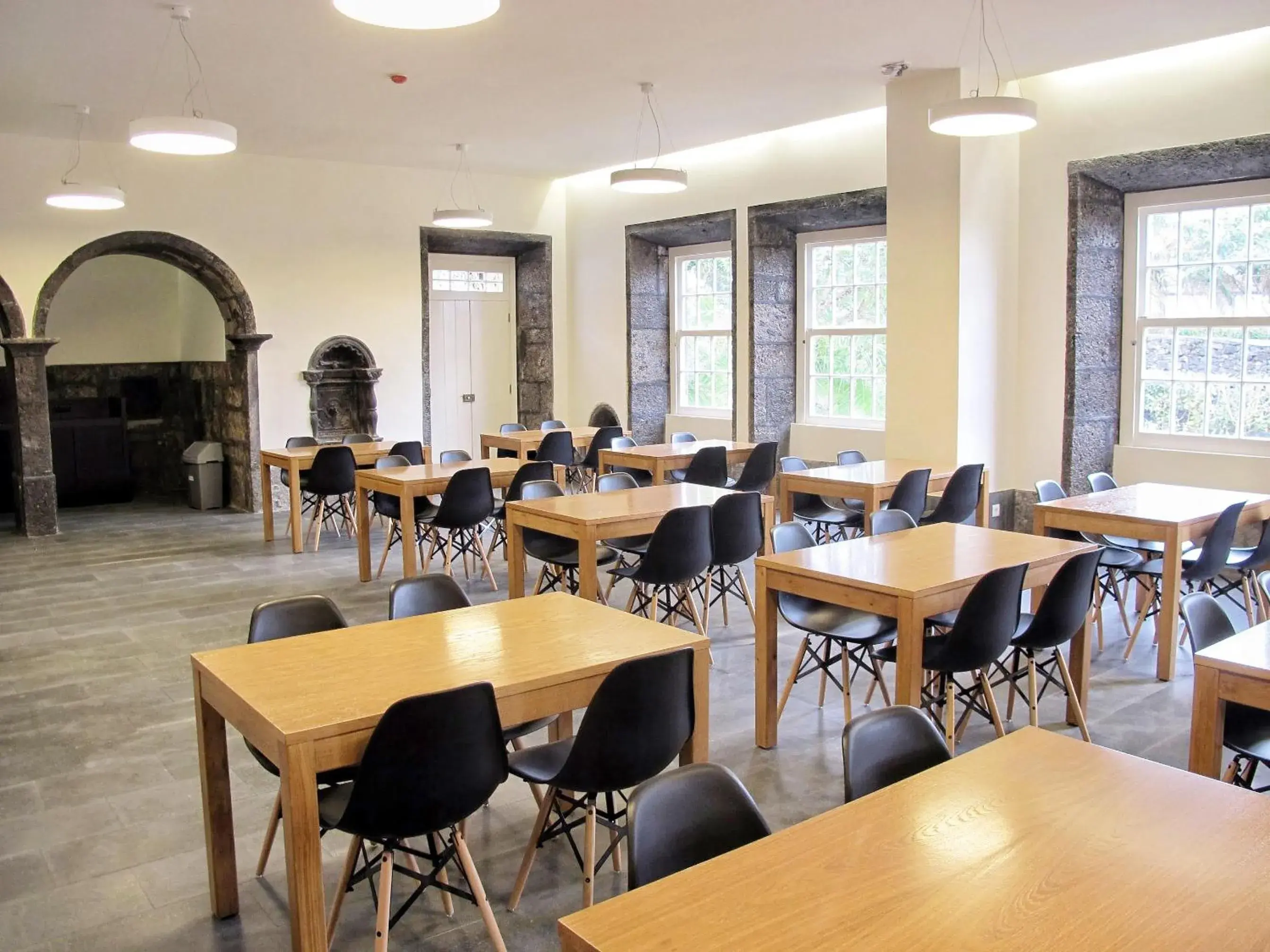 Dining area, Restaurant/Places to Eat in Azores Youth Hostels - Sao Miguel