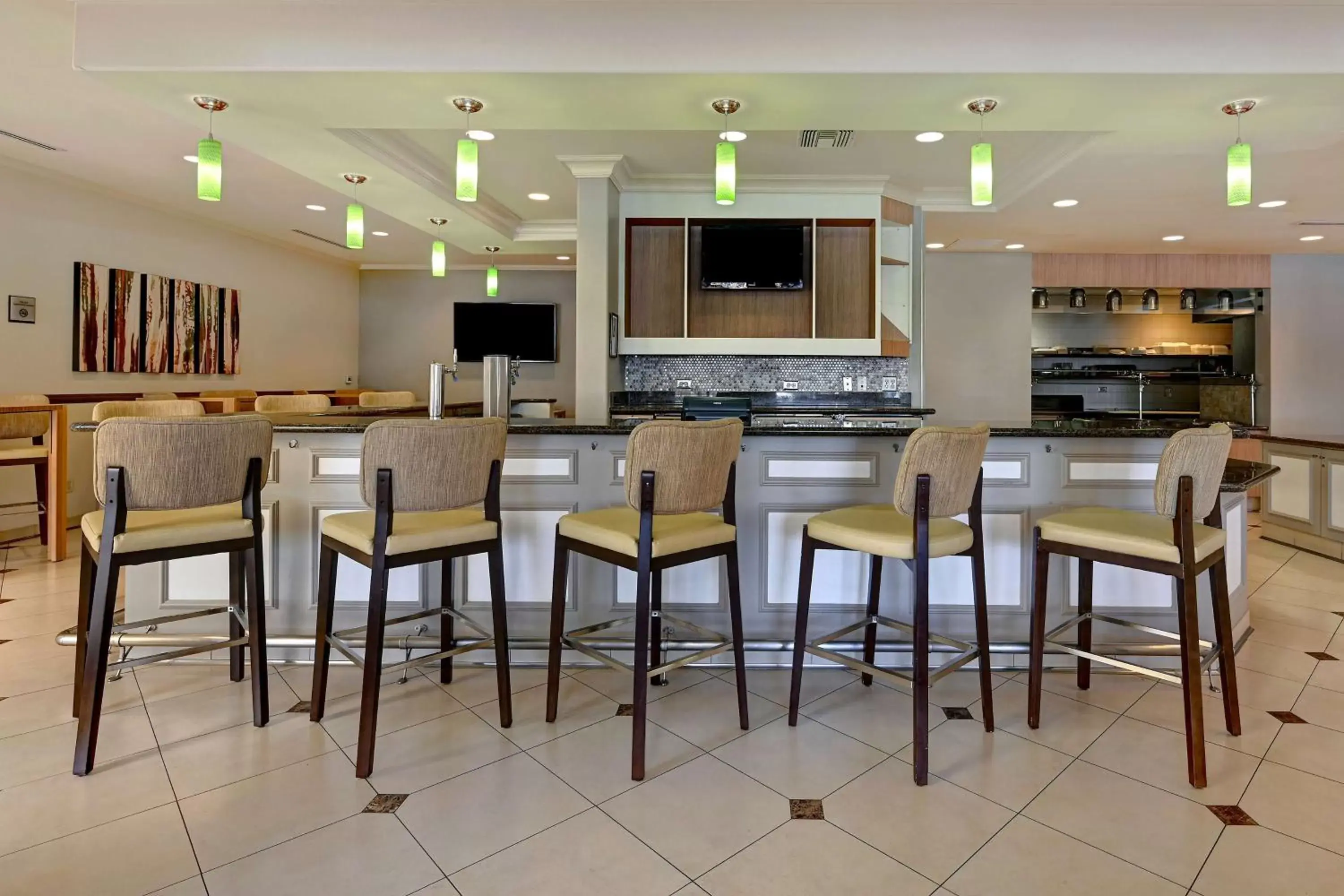 Lounge or bar, Restaurant/Places to Eat in Hilton Garden Inn San Bernardino