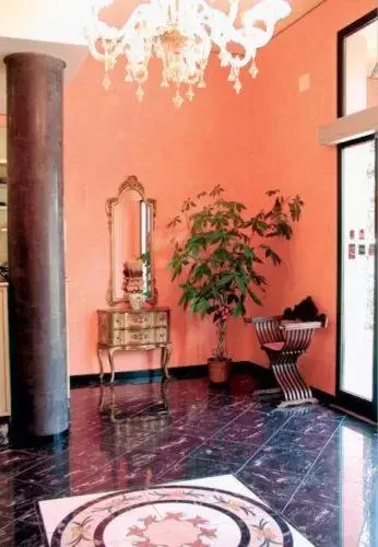 Lobby or reception in Hotel Altieri