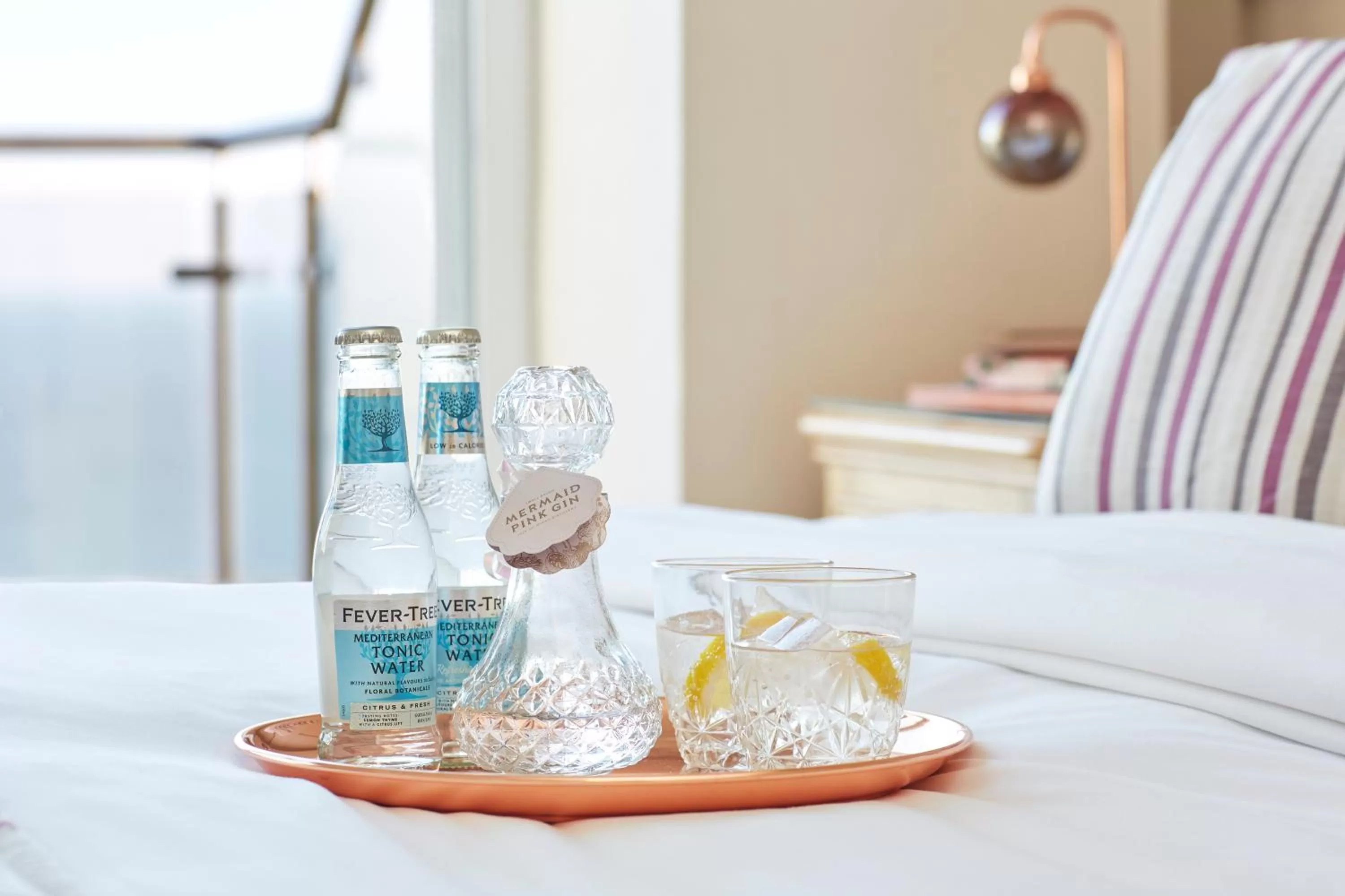 Alcoholic drinks, Bed in Luccombe Hall Hotel