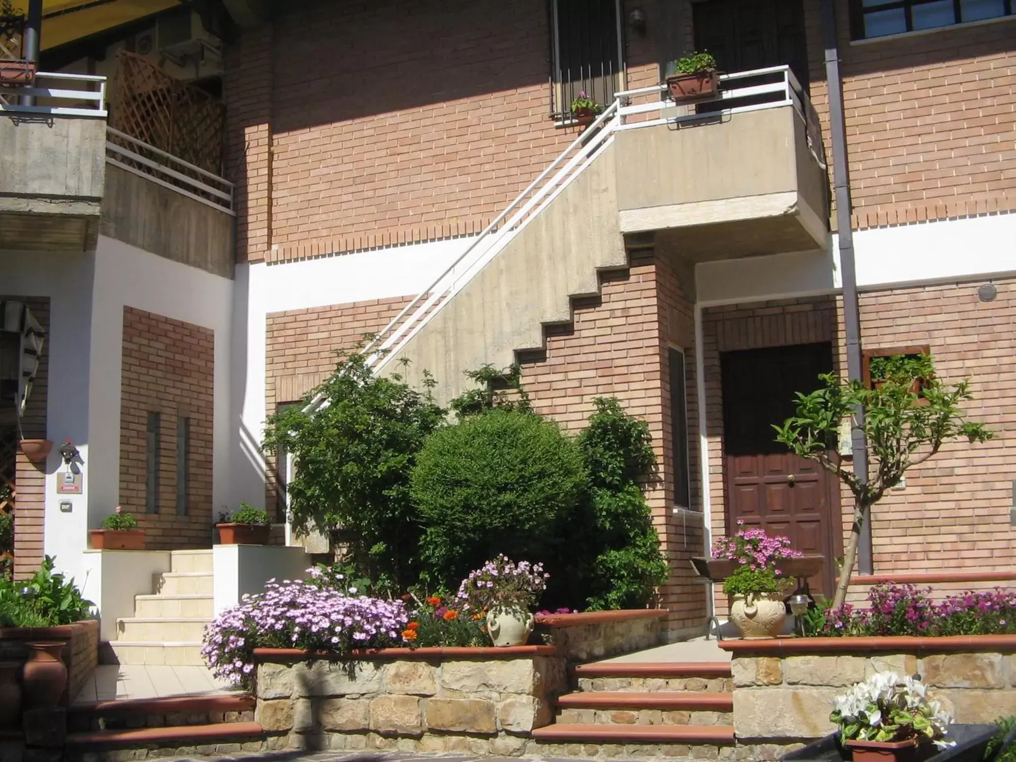 Facade/entrance, Property Building in B&B Villa Letizia