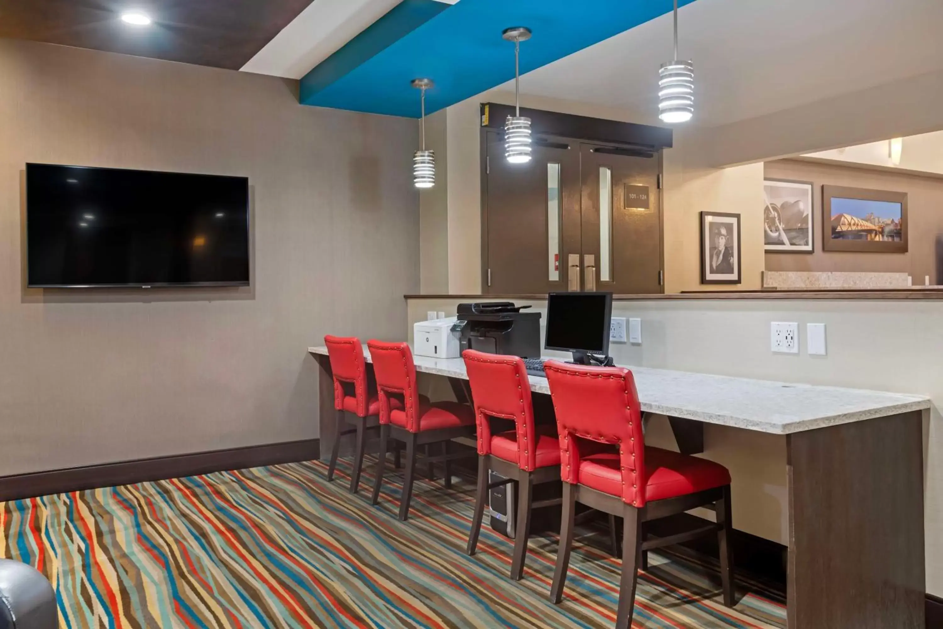 Lobby or reception in Best Western PLUS Port O'Call Hotel