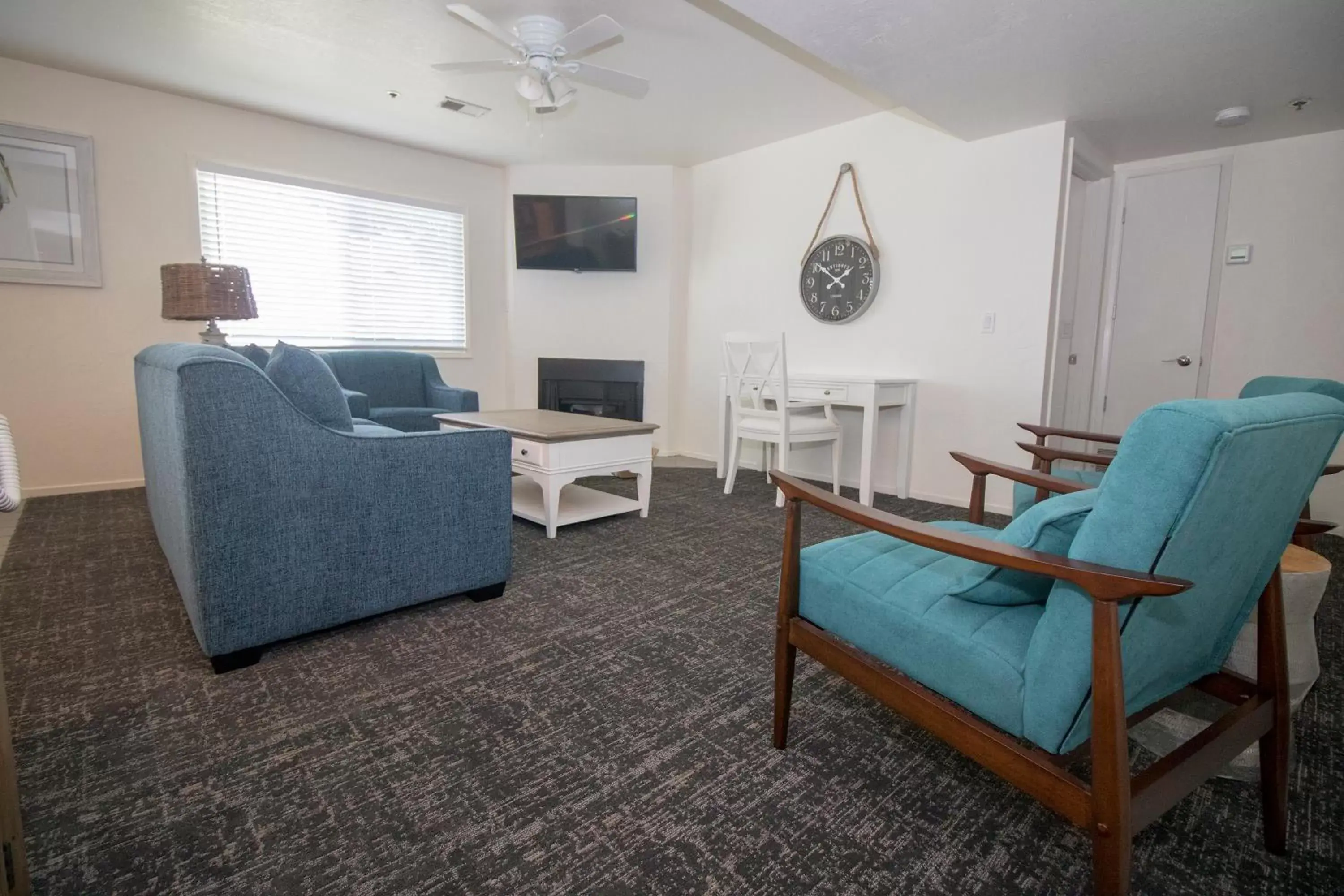 Living room, Seating Area in La Serena Inn